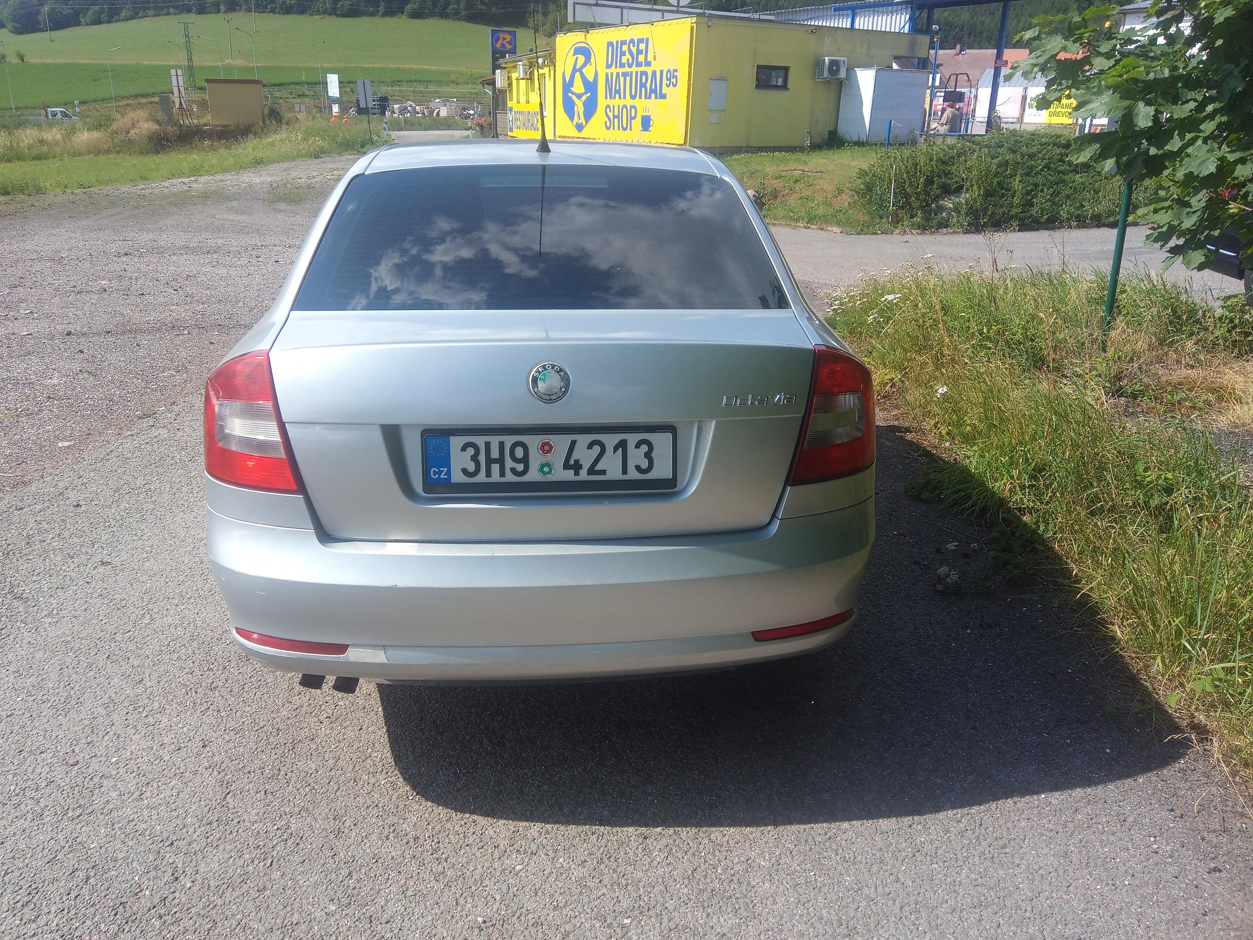 Škoda Octavia, 1,8 TSi po prvním majiteli - fotka 5