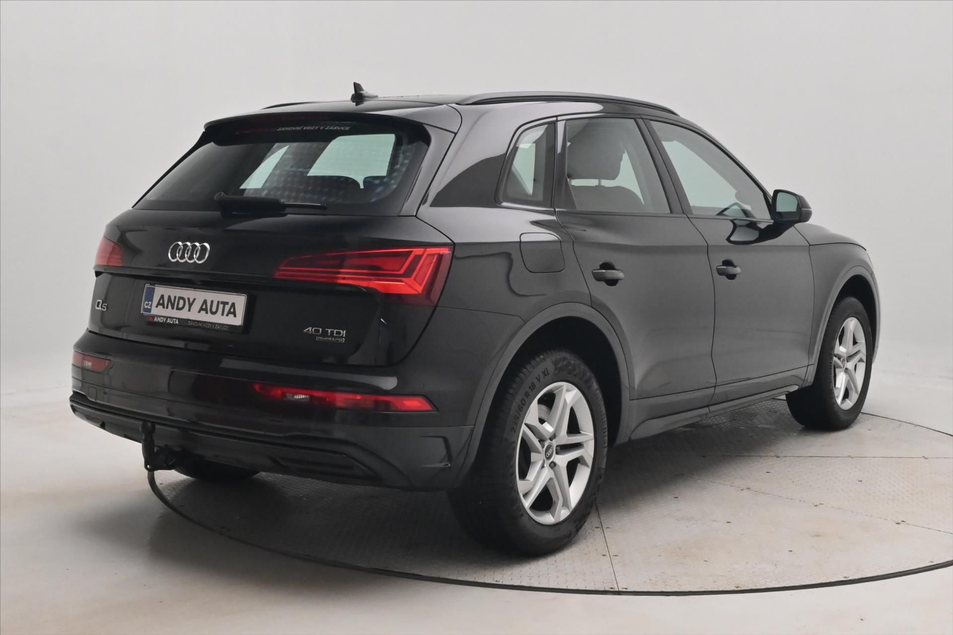 Audi Q5, 2,0 40TDI 150kW 4x4 S-Tronic Z - fotka 5