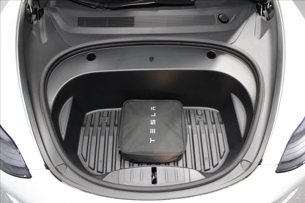 Tesla Model 3, LONG RANGE DUAL MOTOR - fotka 6