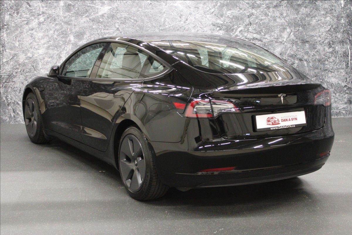 Tesla Model 3, STANDARD PLUS ZÁNOVNÍ - fotka 3