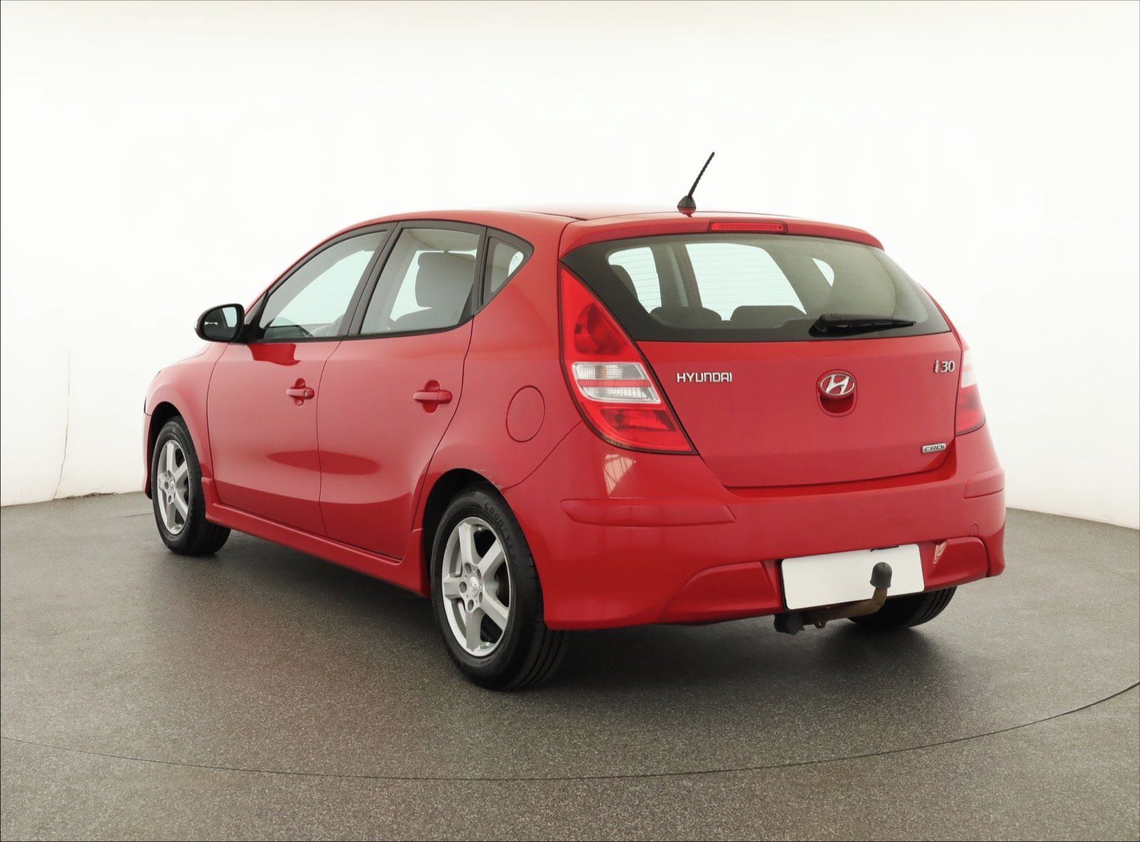Hyundai i30, 1.6 CRDi, Tažné, Klima - fotka 4