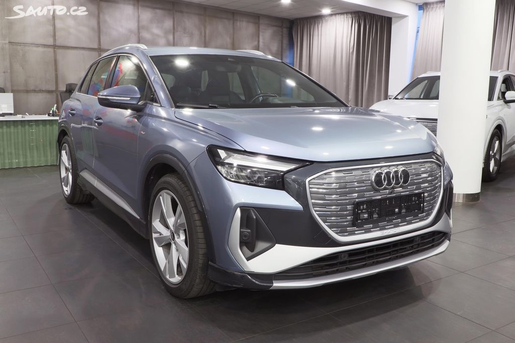 Audi Q4 e-tron, 220kW 4x4 S-line / ALU 20''