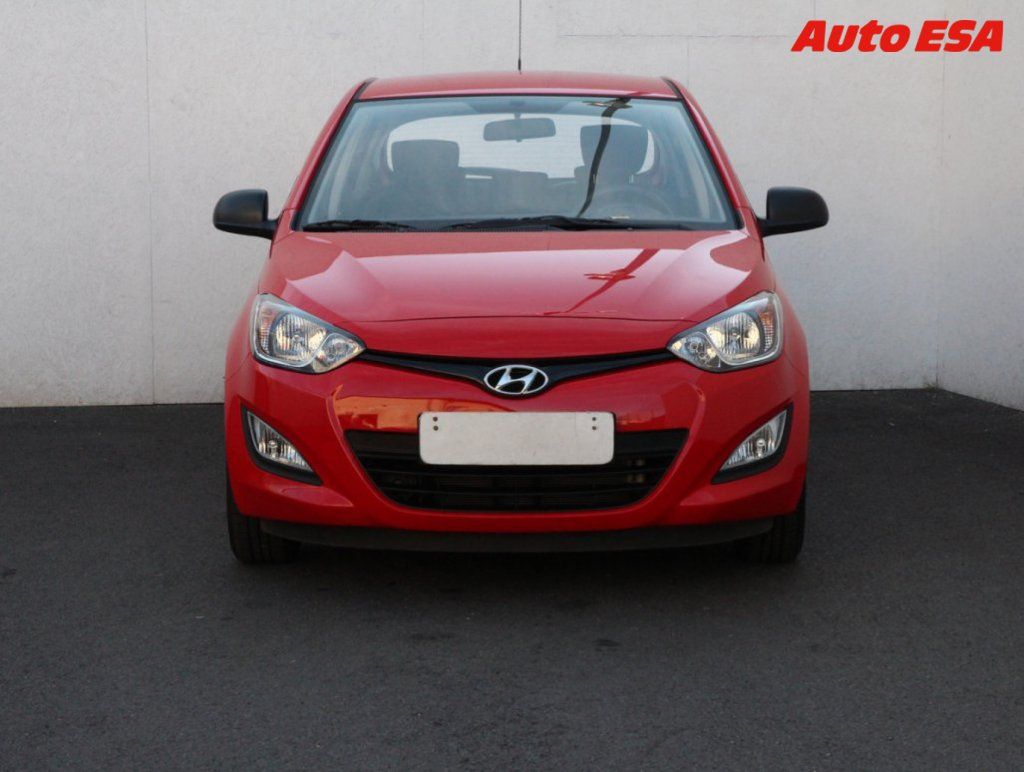 Hyundai i20, 1.2 i,1.maj,ČR - fotka 2