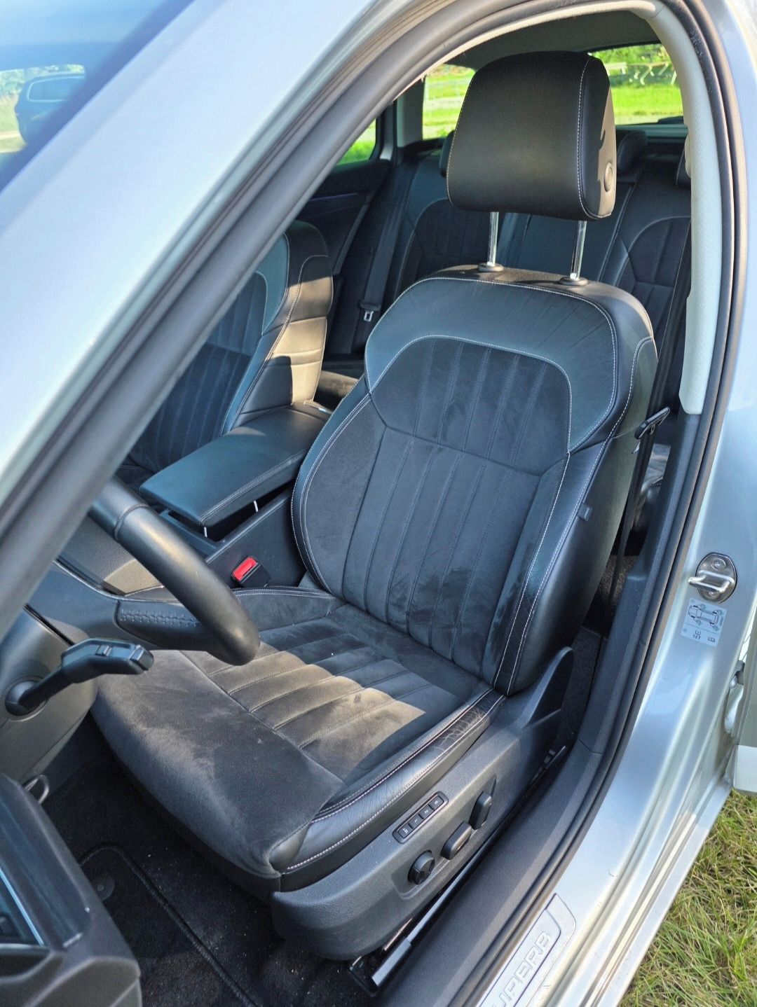 Škoda Superb, 2.0 TDI 110 kW DSG - fotka 6