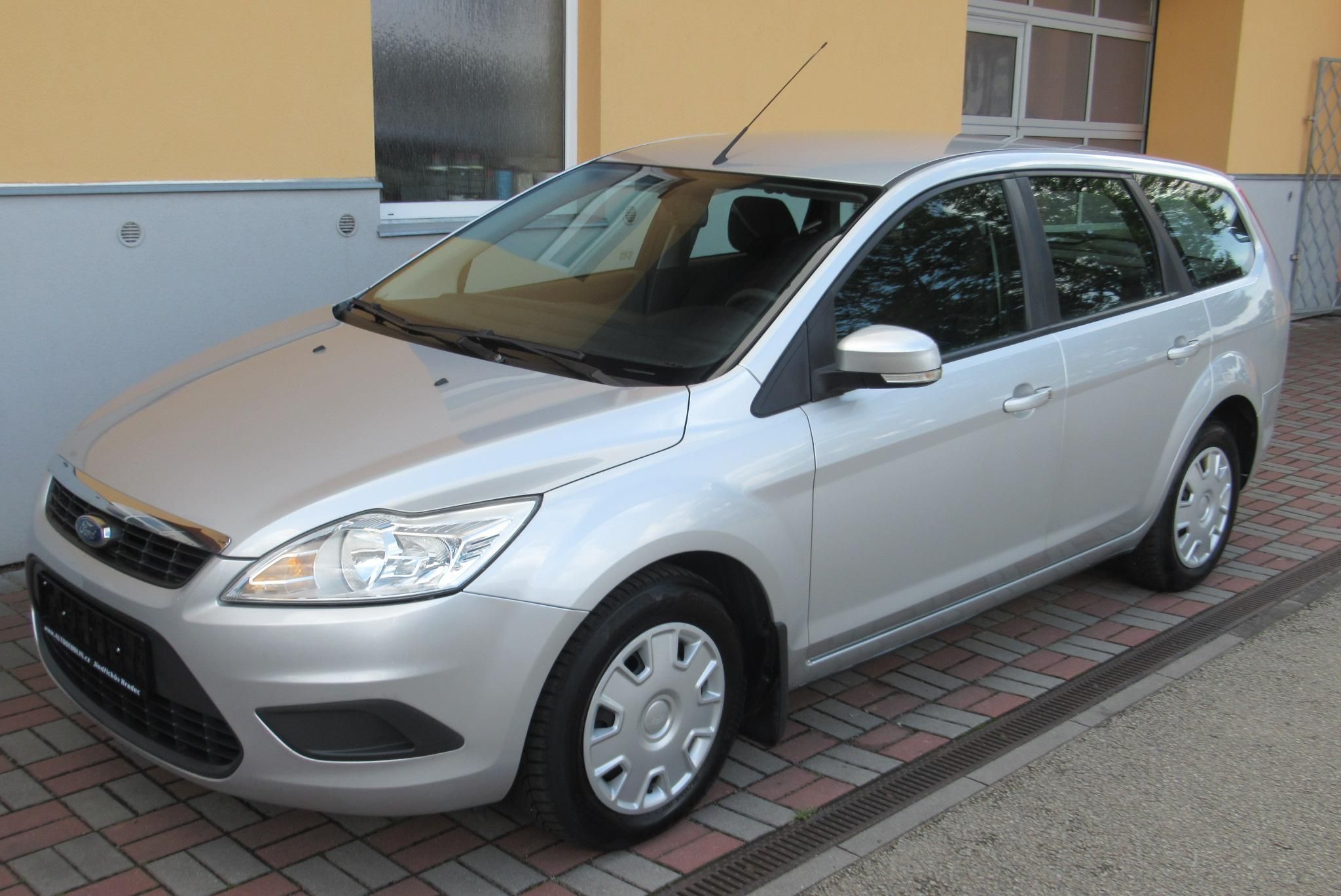 Ford Focus, 1.4i KLIMA SADA KOL - fotka 4