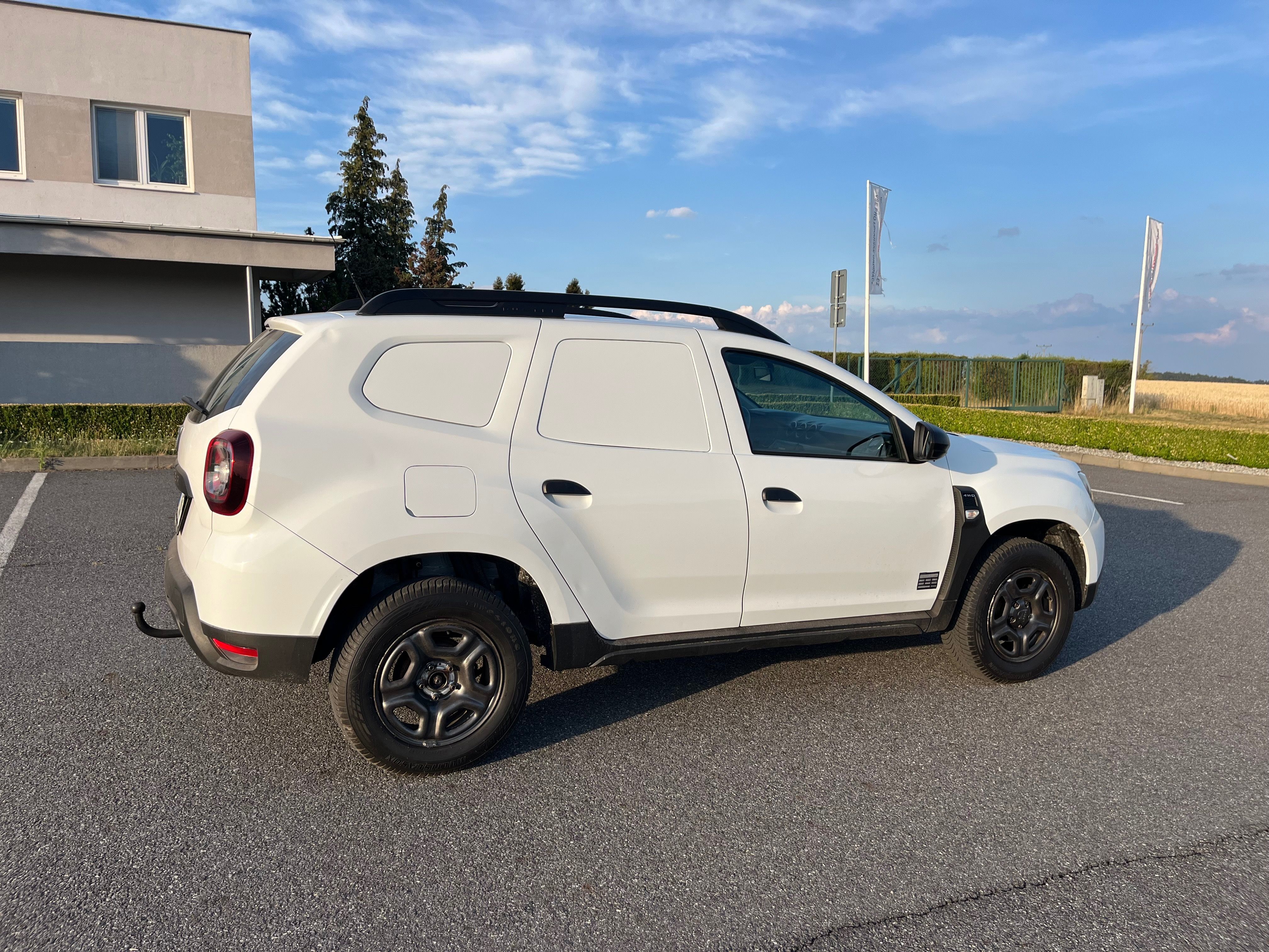 Dacia Duster, 1,6 benzin, 4x4 - fotka 5