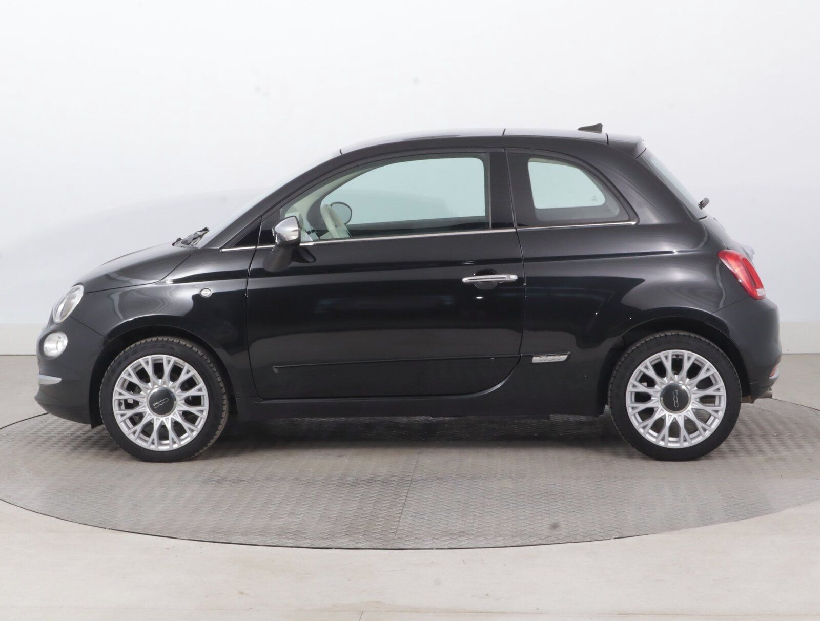 Fiat 500, 1.2, Navi, Automatická klima - fotka 3