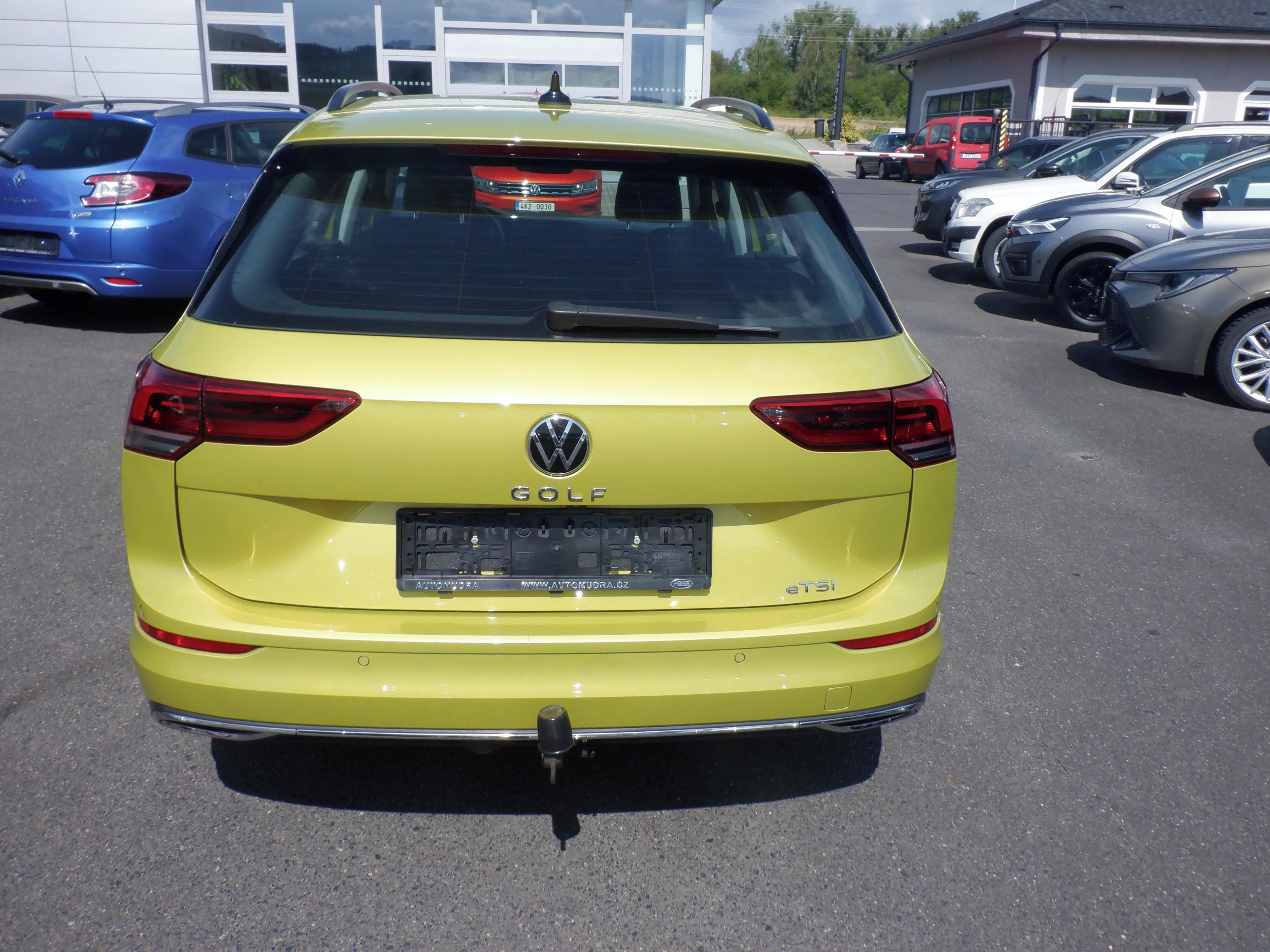 Volkswagen Golf, 1.5 eTSI Style 110kW - fotka 6