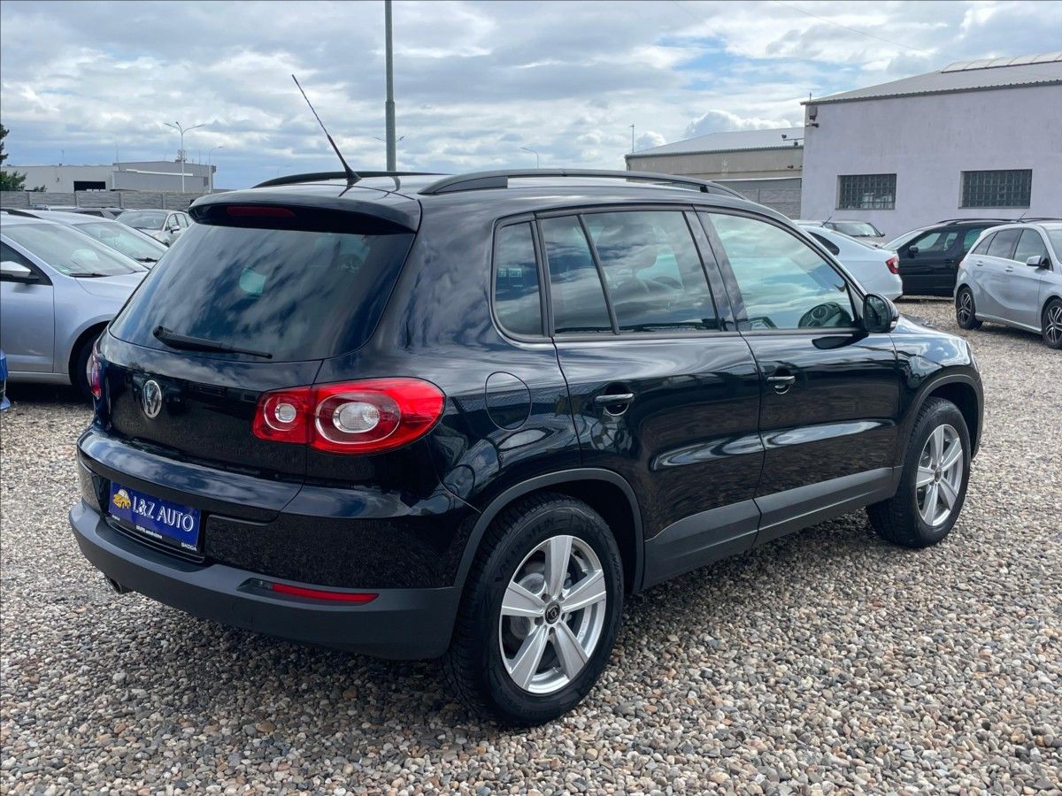 Volkswagen Tiguan, 2,0 TDi 4X4 - fotka 5