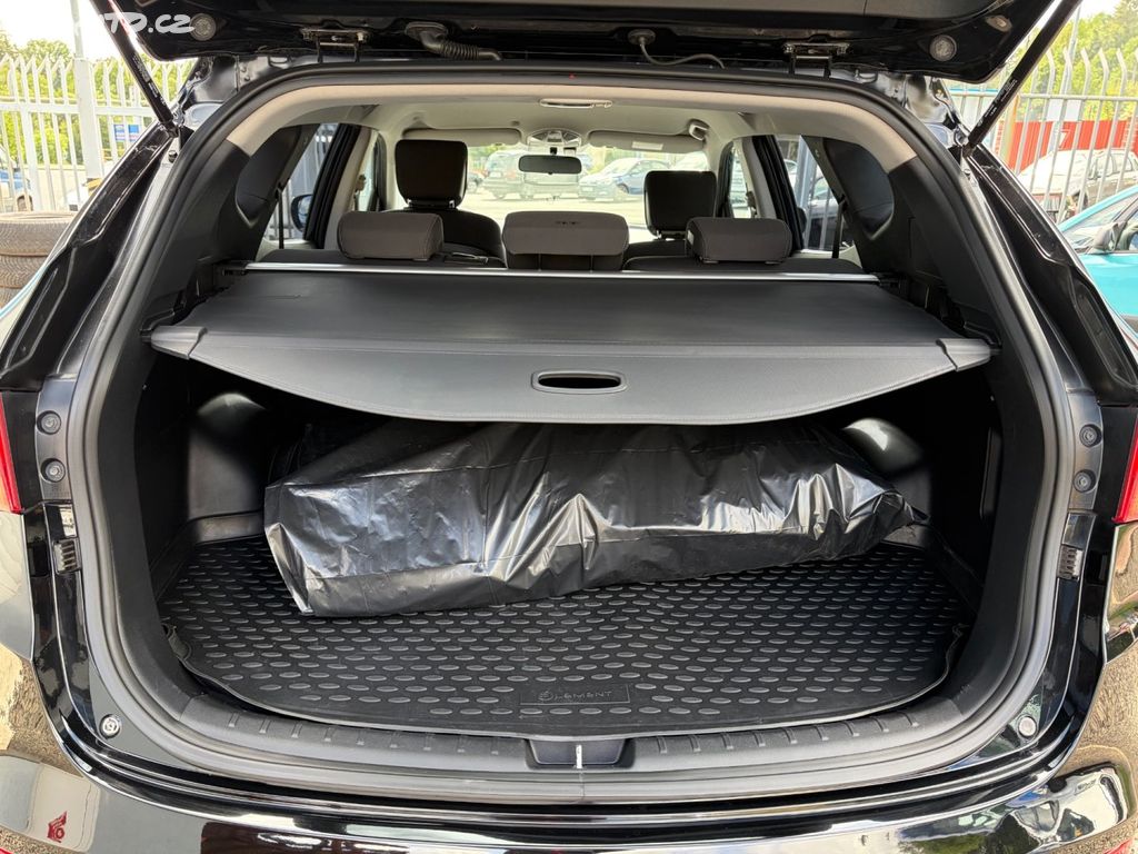 Hyundai Santa Fe, 2,2 CRDi 145kW, 4×4, ZACHOVALÉ