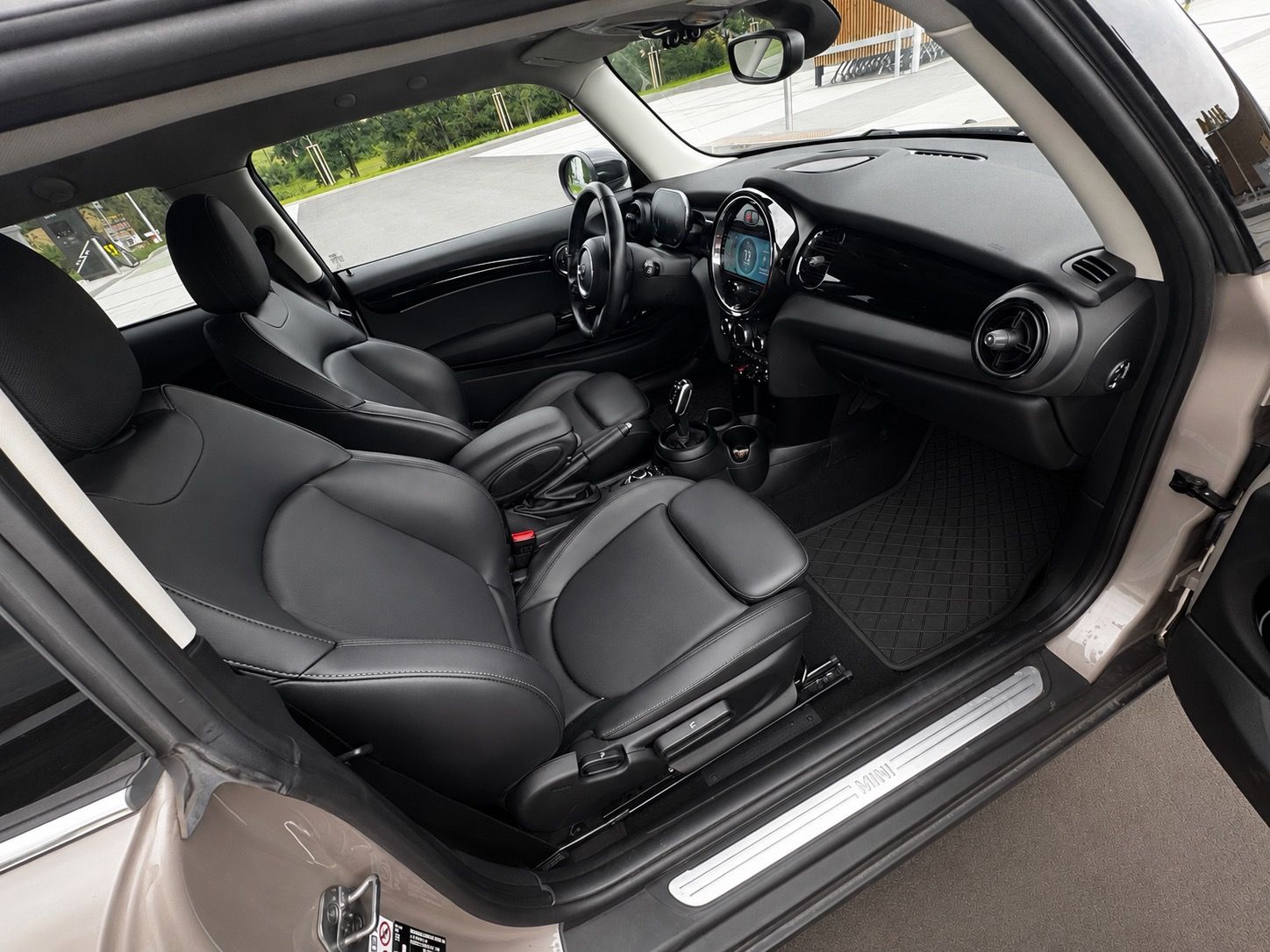 Mini Cooper - fotka 6