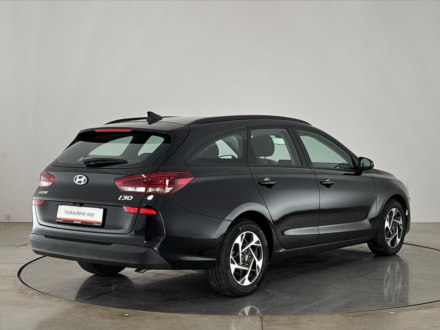 Hyundai i30, 1.5 T-GDI / 103 kW Smart DCT - fotka 2
