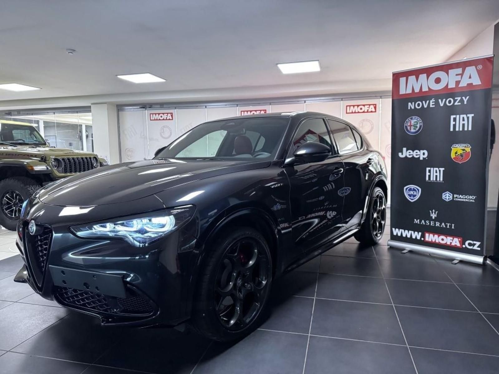 Alfa Romeo Stelvio, 2.0T 280k AT8 ZF Q4 4x4 - fotka 3