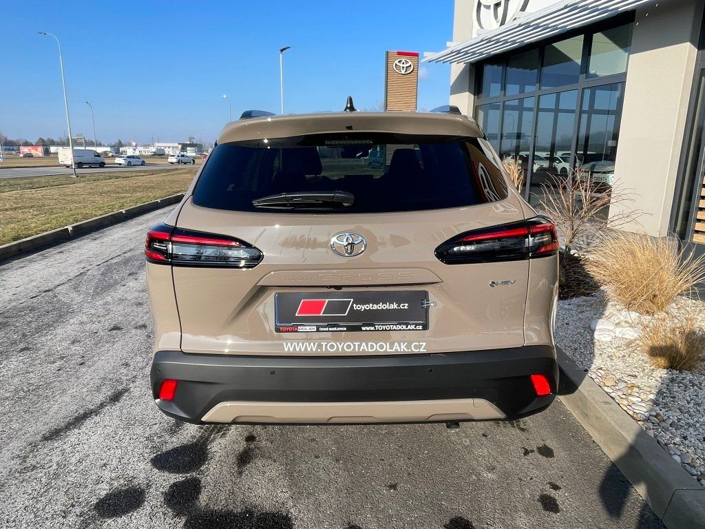 Toyota Corolla Cross, 1.8 Hybrid 140 HP STYLE - fotka 4