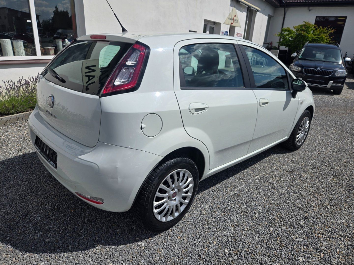 Fiat Punto, 1.4 i Velmi pěkné - fotka 3