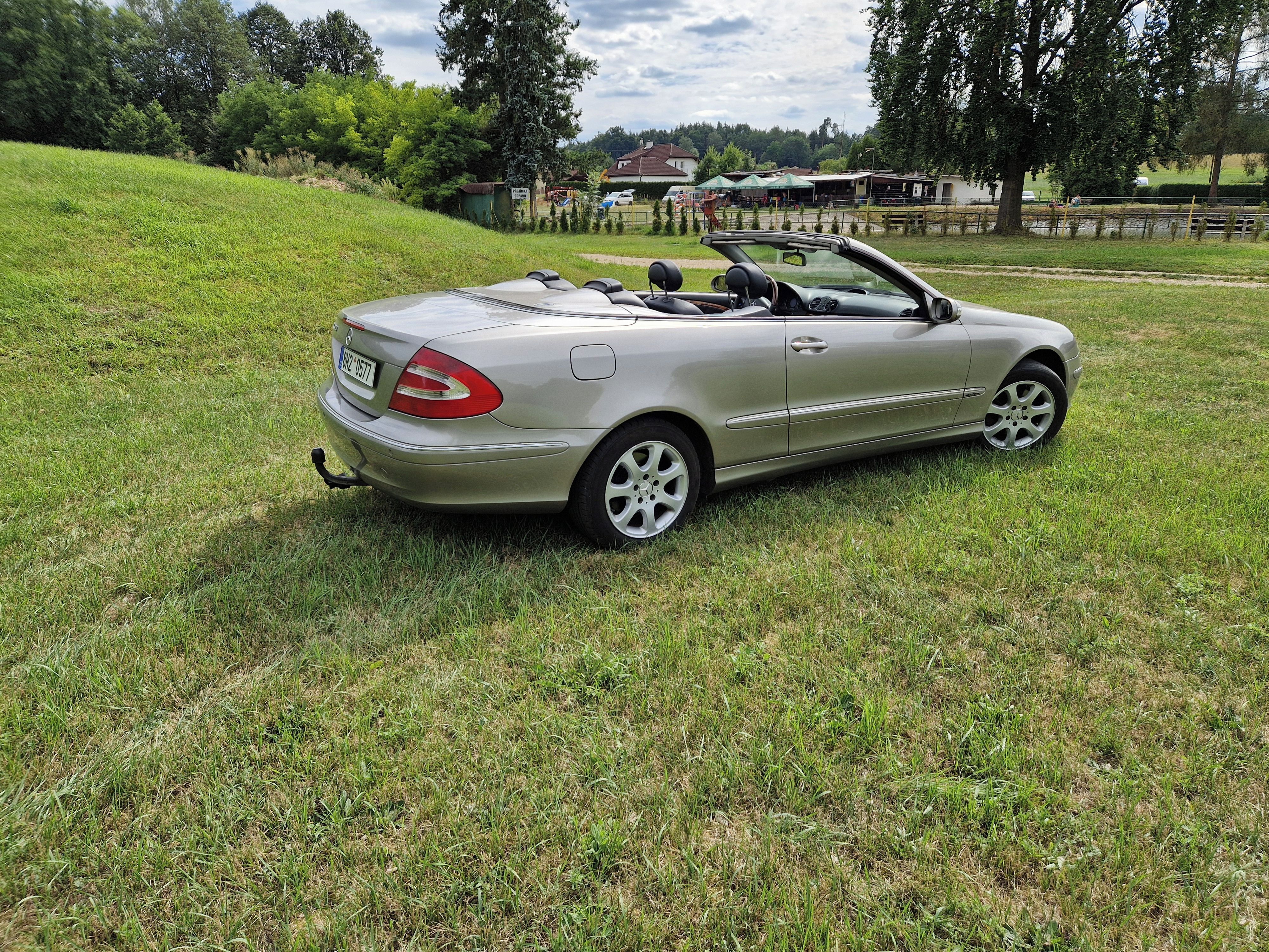 Mercedes-Benz CLK, 3,2 benzín V6 - fotka 2