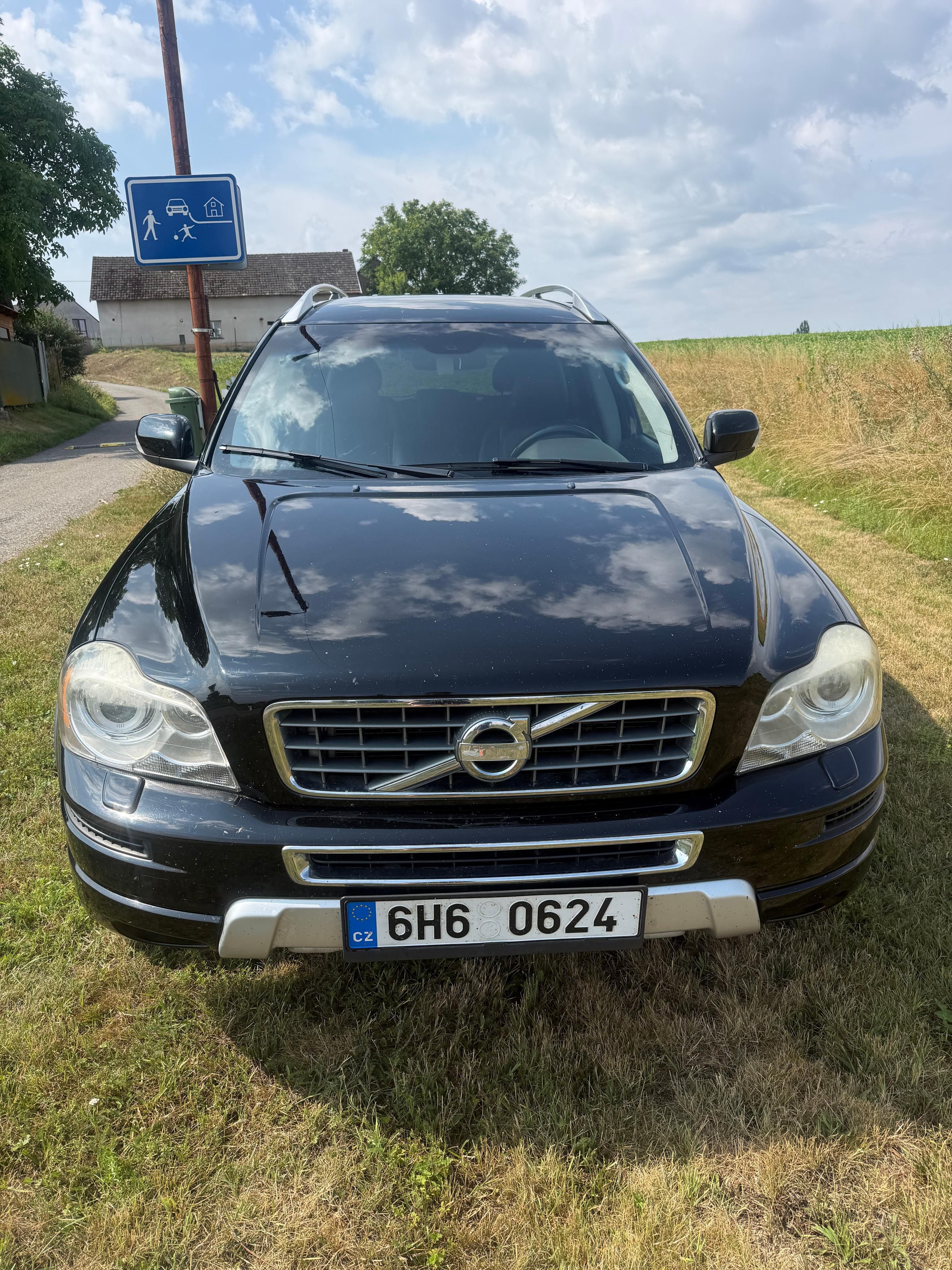 Volvo XC90, 2.4 D5 7míst - fotka 6