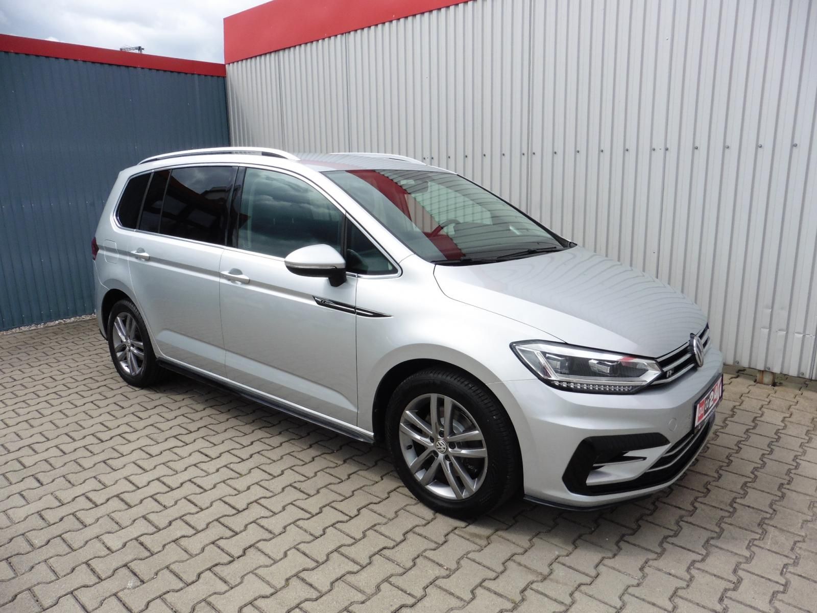 Volkswagen Touran, 1,4 TSI R-Line, Navi, ... - fotka 2