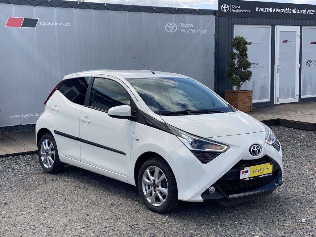 Toyota Aygo, 1.0i, ČR, X-play Style, záruka