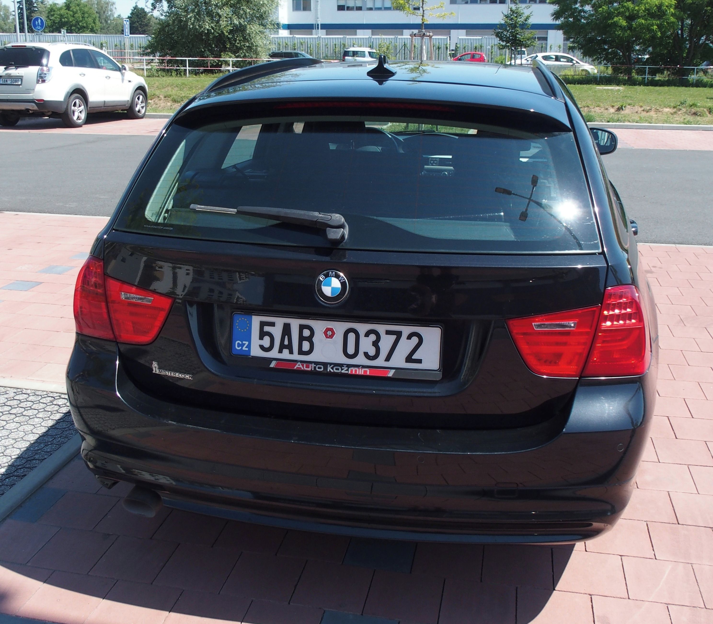 BMW Řada 3 - fotka 4