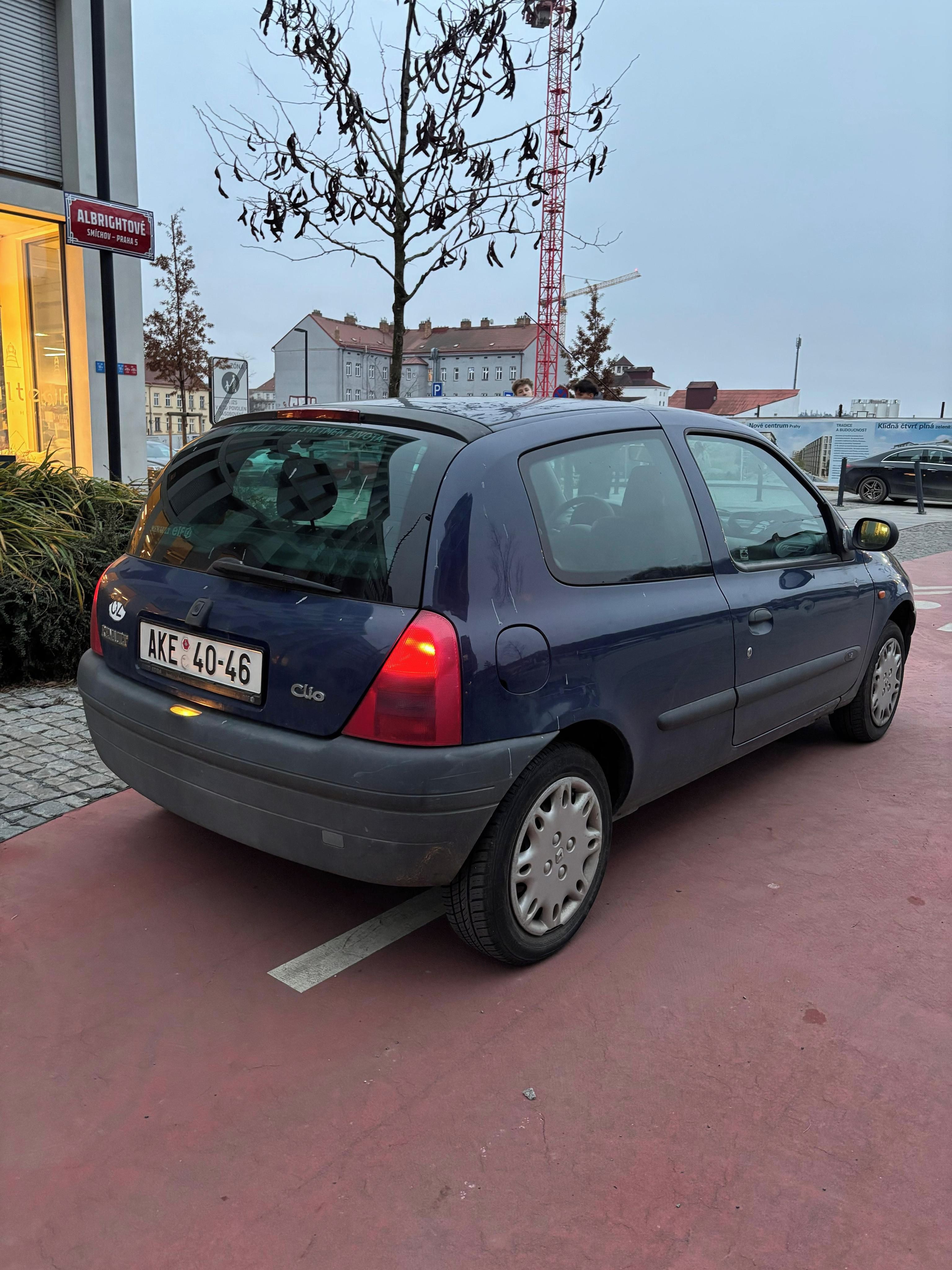 Renault Clio, 1,2i 43kW, benzin, spotřeba 6L - fotka 3