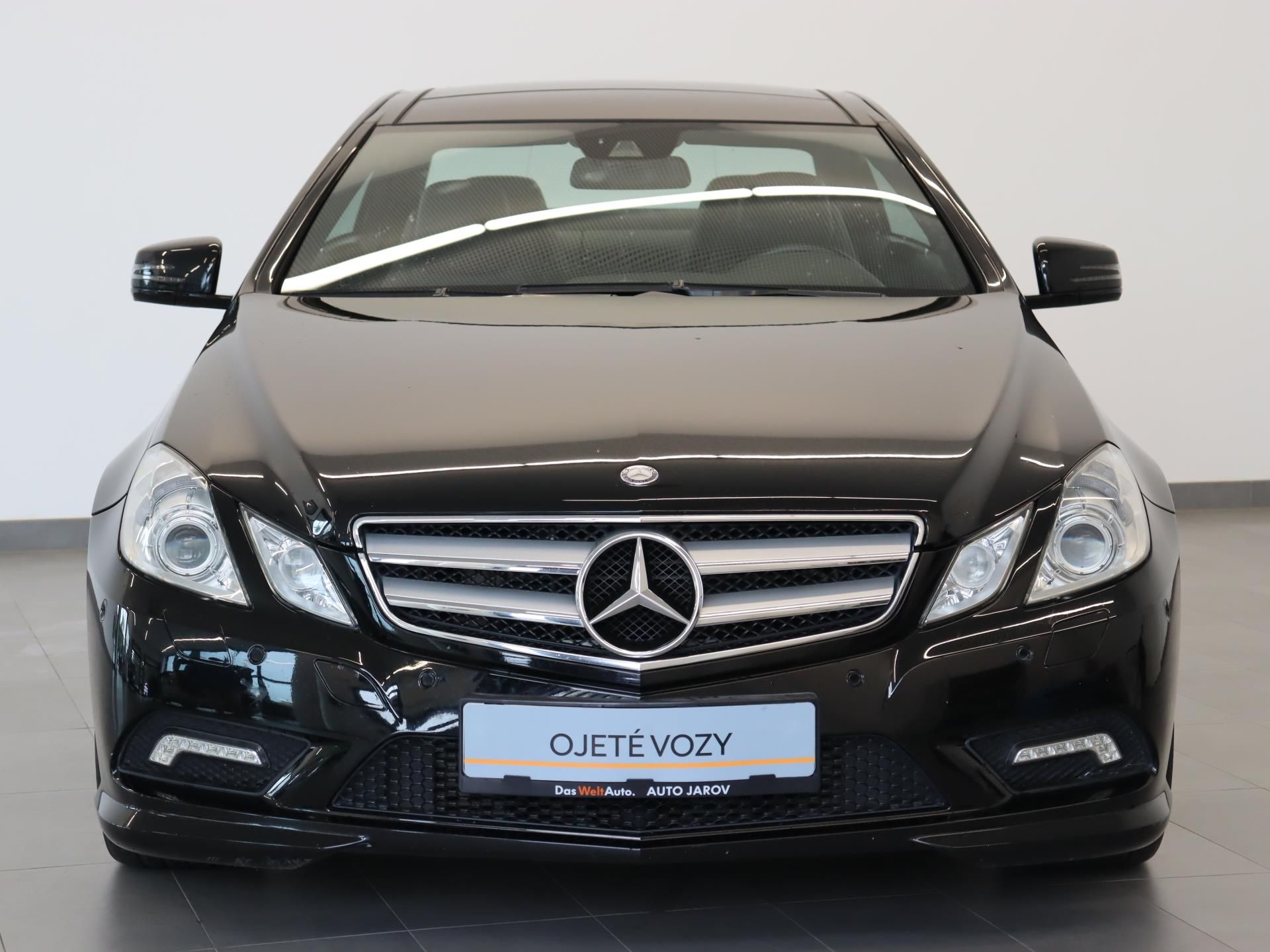 Mercedes-Benz Třídy E, COUPE 350 CDI 170 kW - fotka 4