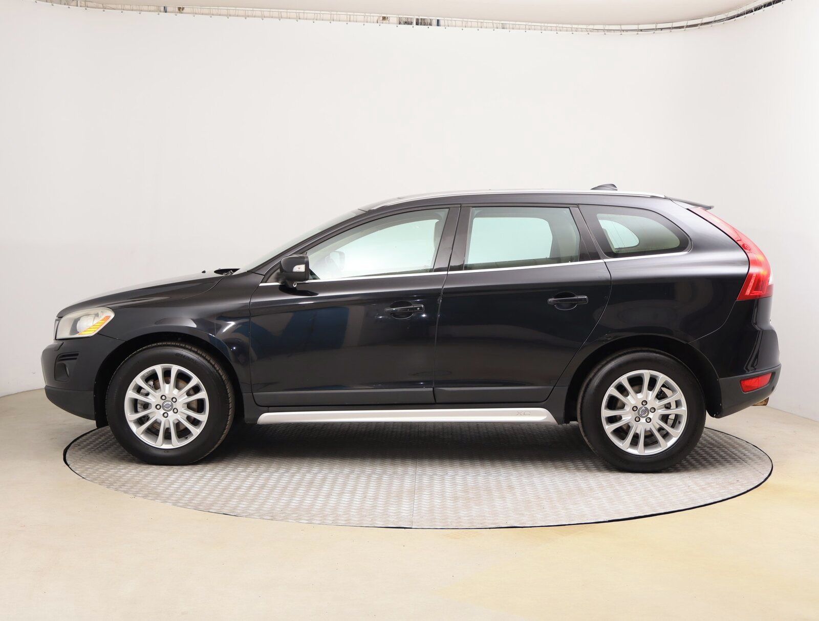 Volvo XC60, D5, 4X4, Serv.kniha - fotka 3