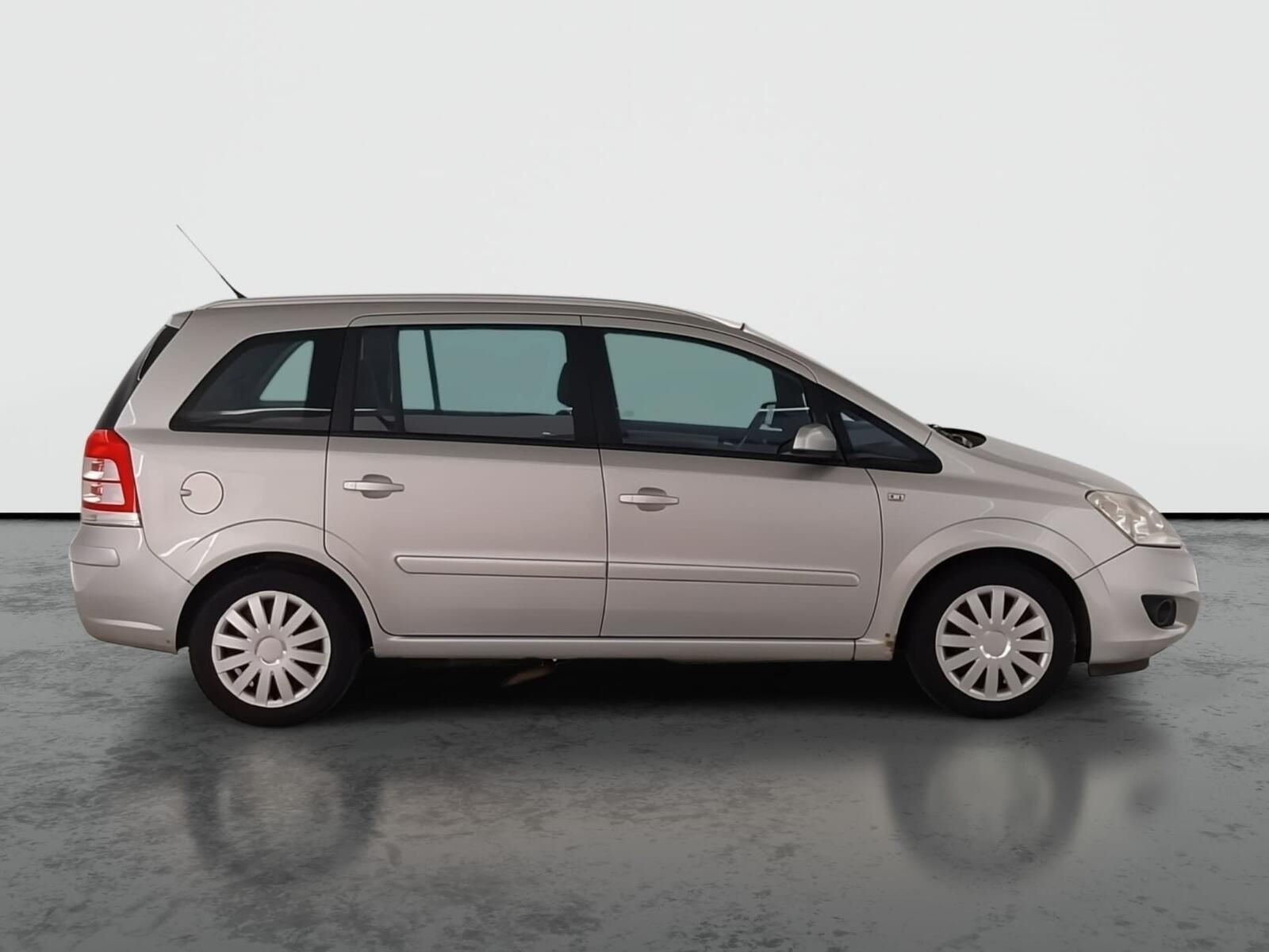 Opel Zafira, 1.6 CNG ecoFlex, 7 míst, Klima - fotka 6