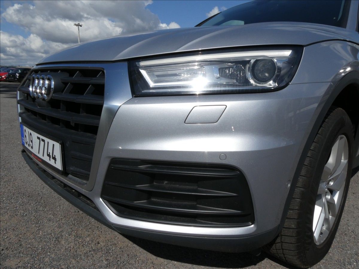 Audi Q5, 2,0 TDi 120kW quattro,po servi - fotka 4
