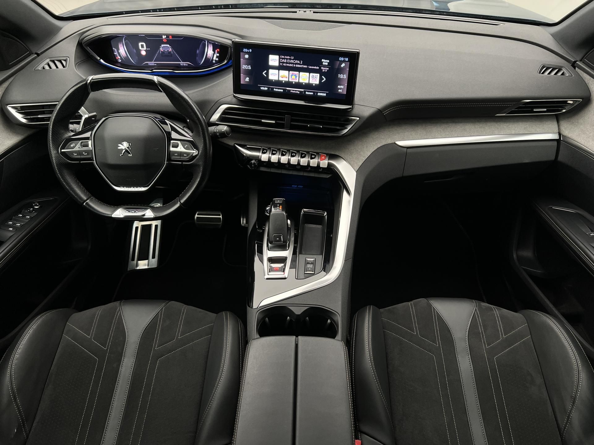 Peugeot 5008, GT 1.6 PURETECH AUT 7 MÍST - fotka 2