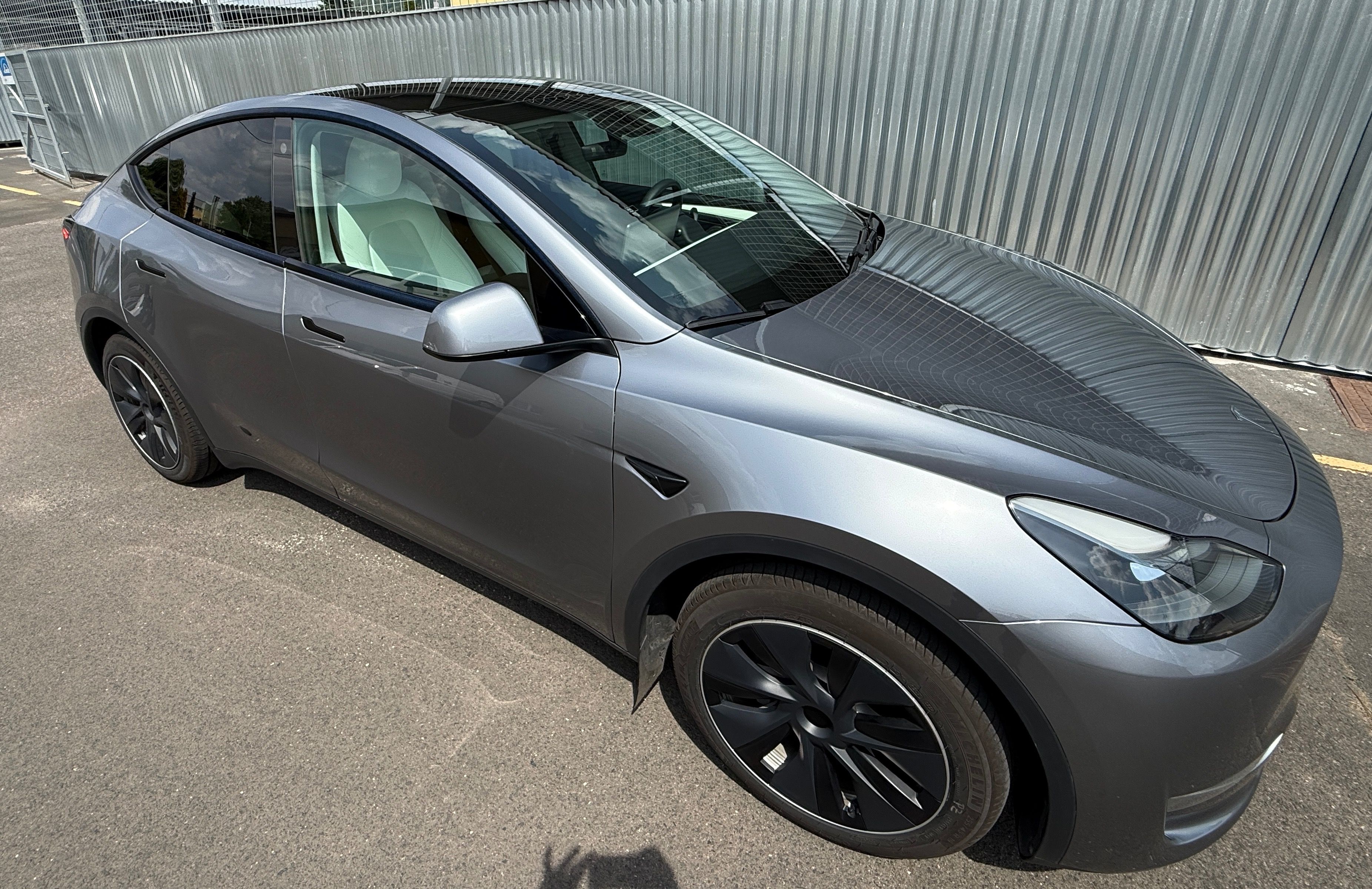 Tesla Model Y, Long Range (výroba Berlín) - fotka 4