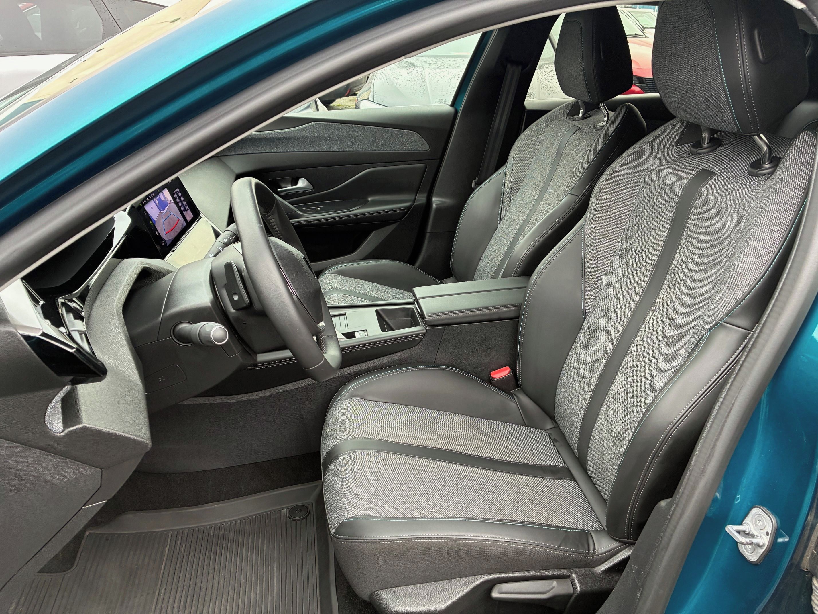 Peugeot 408, ALLURE PACK  PureTech130k  AUT - fotka 6