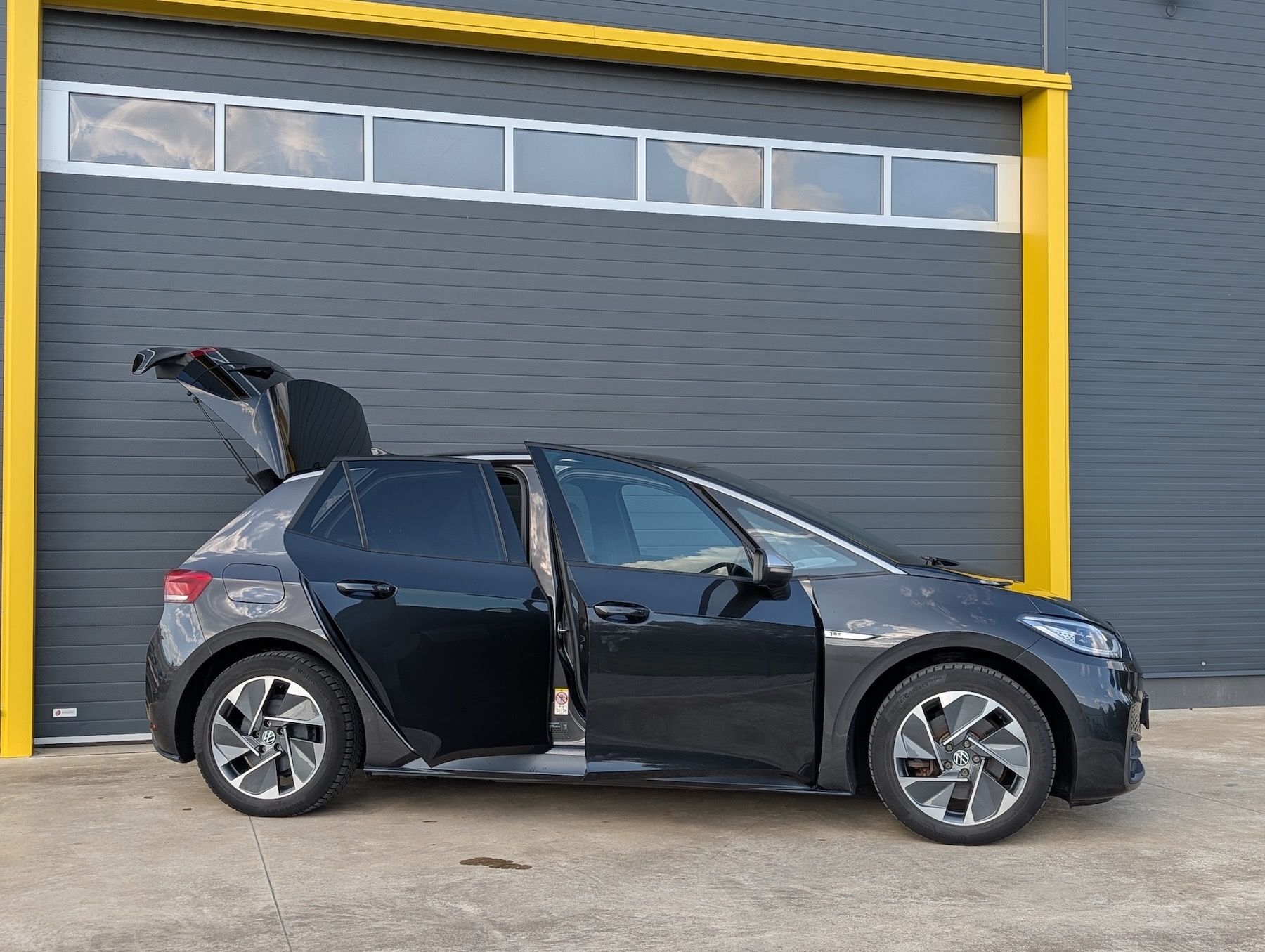 Volkswagen ID.3, 150 kW, IQ, ACC, SoH 93,2% - fotka 6