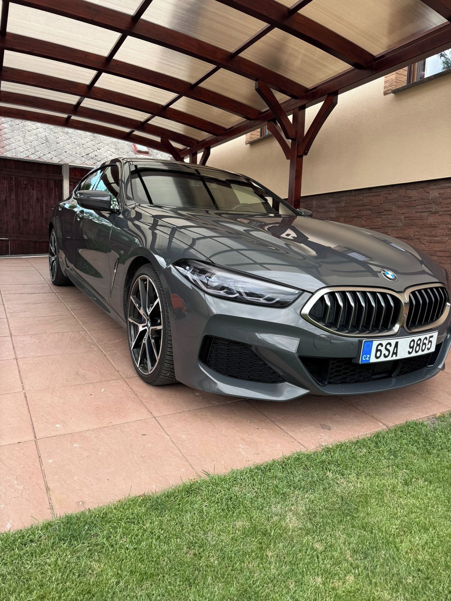 BMW Řada 8, M - fotka 2