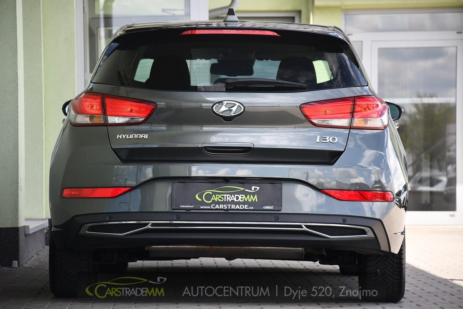 Hyundai i30, 1.0T-GDI ČR FAMILY SMART DCT - fotka 4
