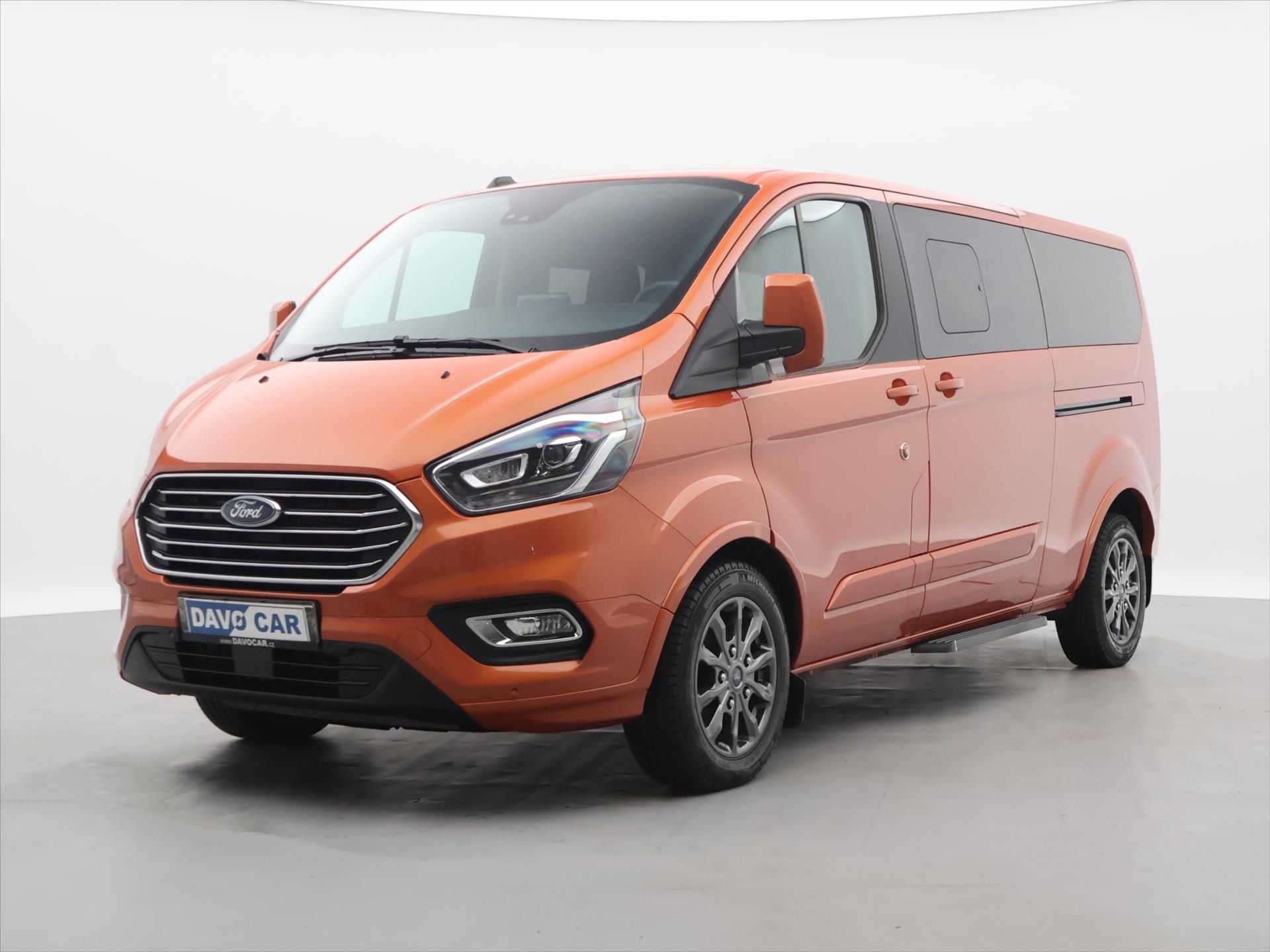 Ford Tourneo Custom, 2,0 TDCI 136kW Titanium CZ DPH - fotka 3