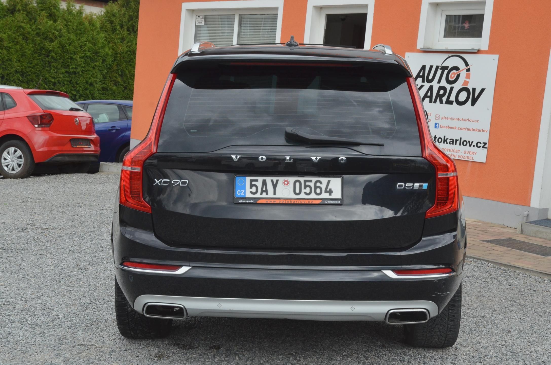 Volvo XC90, D5 AWD 173kW INSCRIPTION 7míst - fotka 5