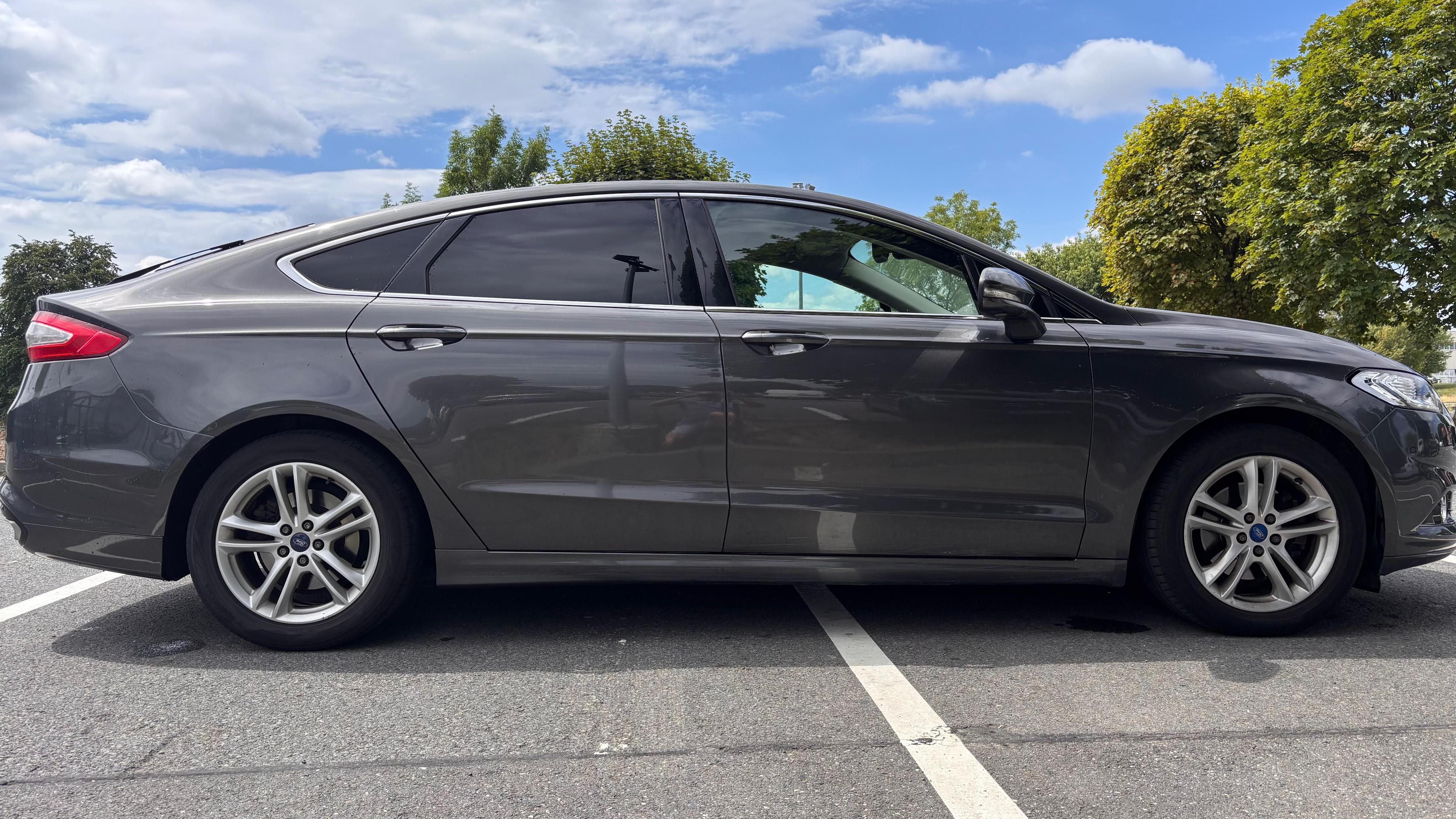 Ford Mondeo - fotka 3