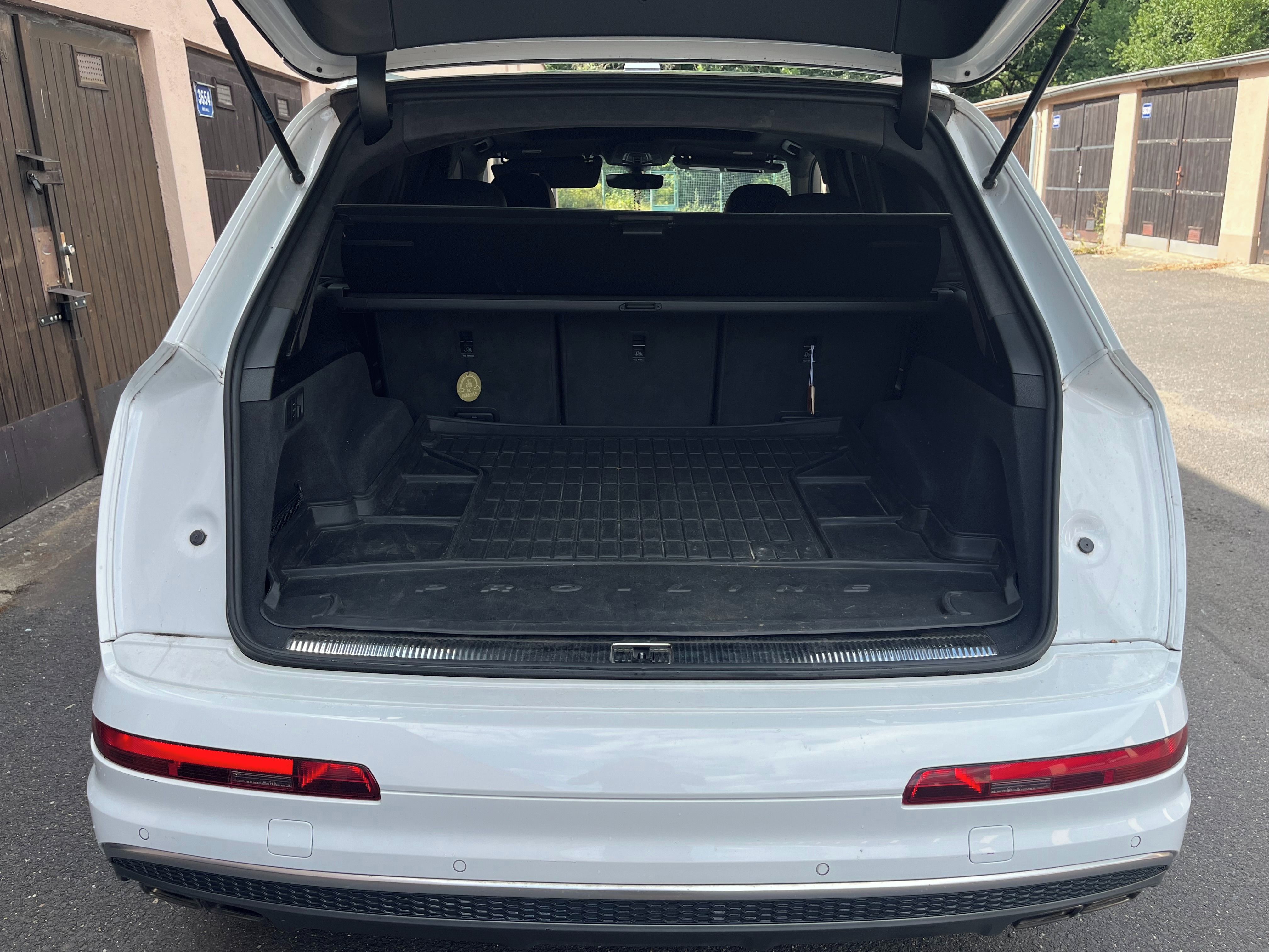 Audi SQ7, DPH, night vision, HUD, masáže - fotka 6