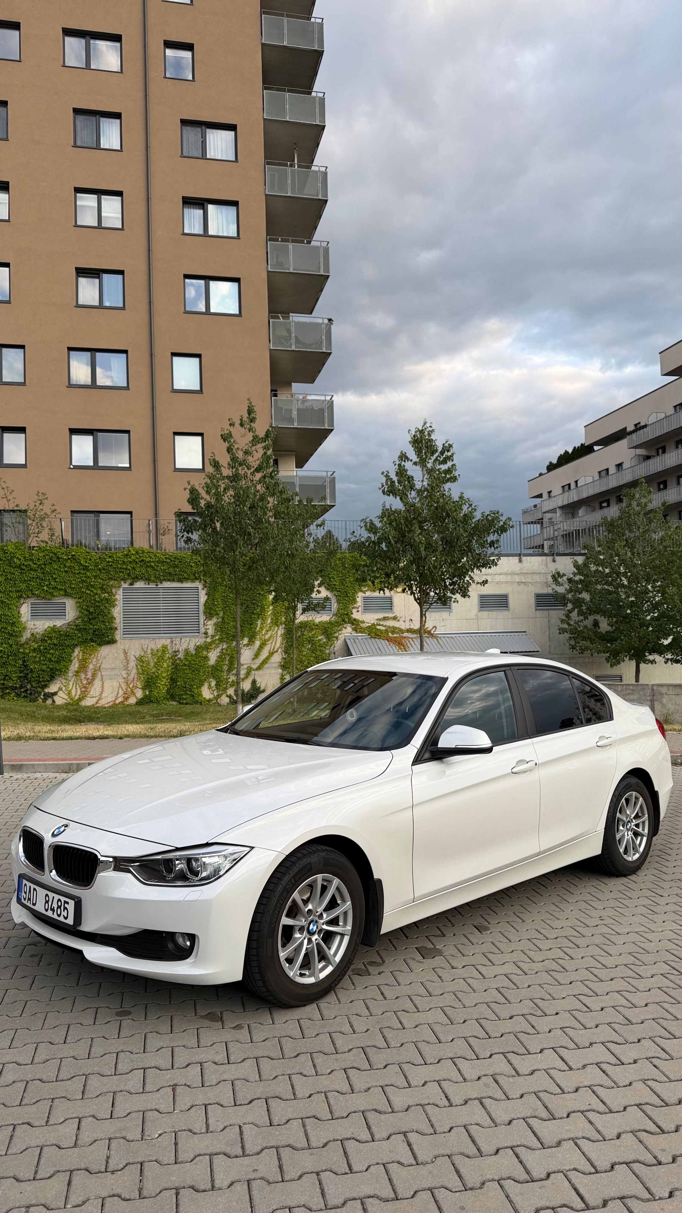 BMW Řada 3, BMW 316i - fotka 2