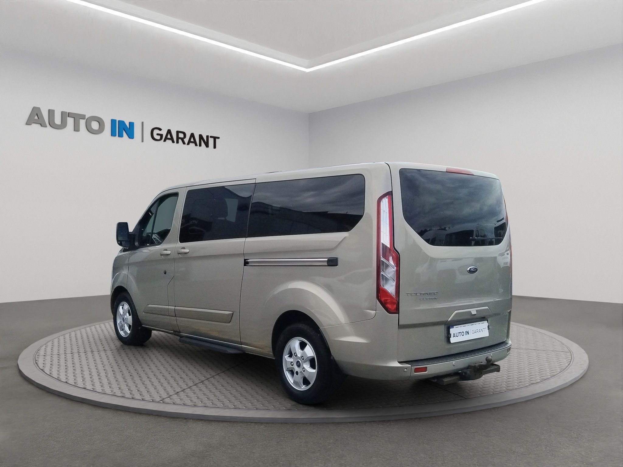 Ford Tourneo Custom, Titanium L2 96kW, 1MAJ, ČR, ta - fotka 4