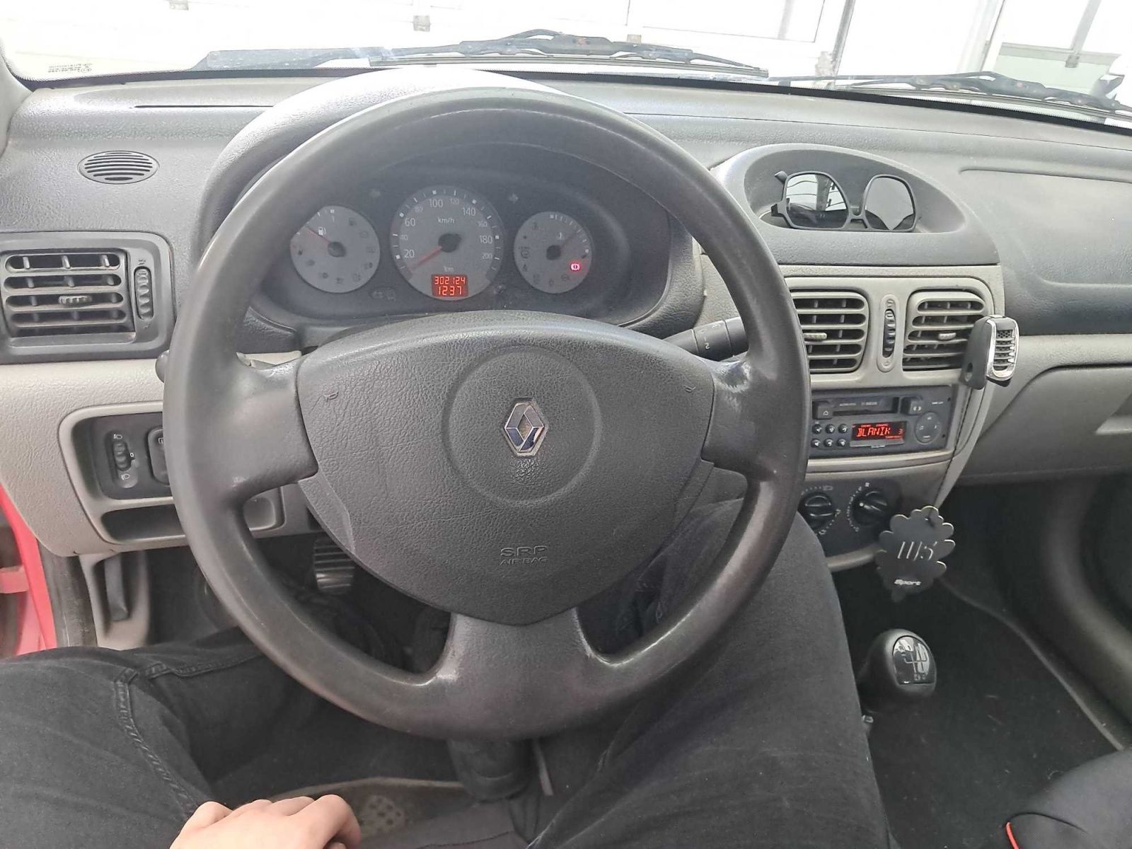 Renault Thalia, 1.4, po STK, Tažné - fotka 3