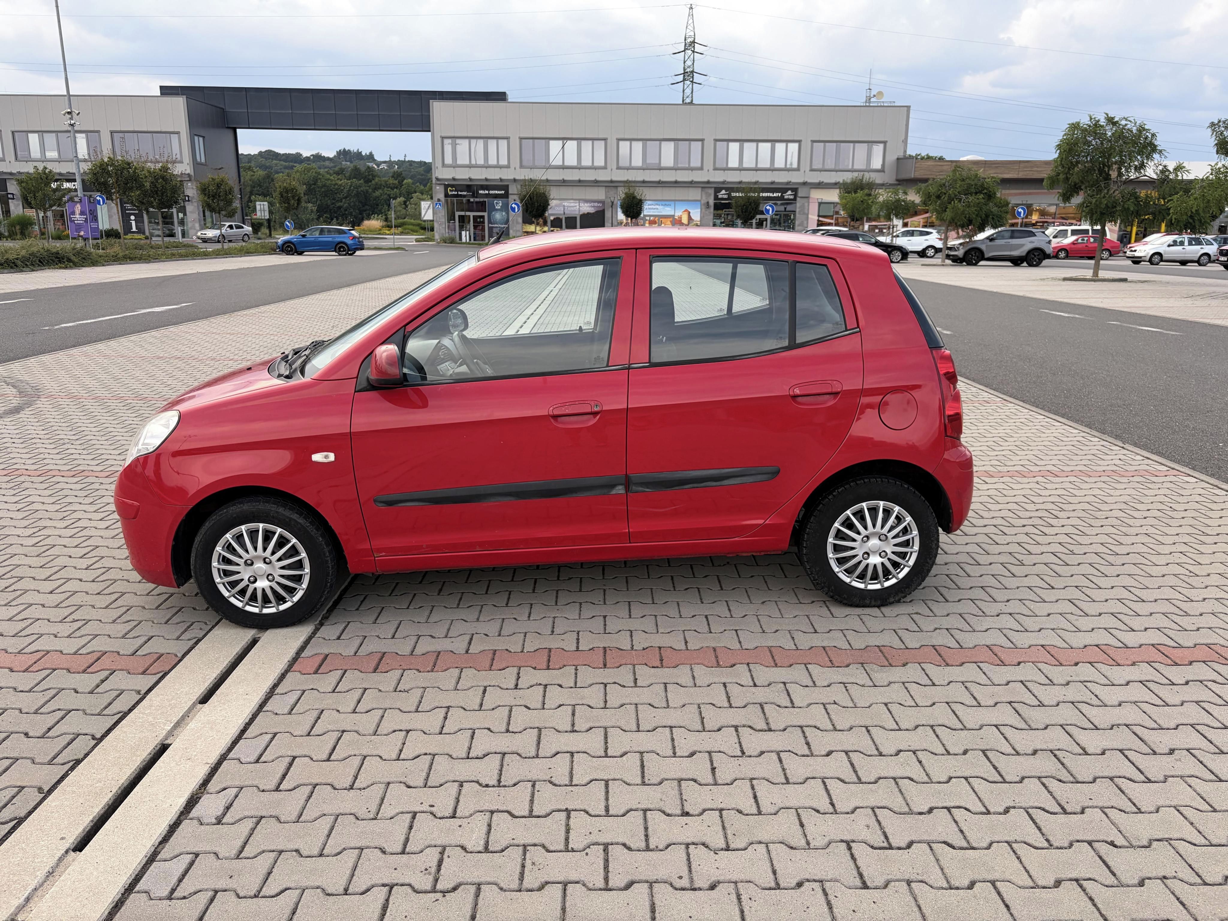 Kia Picanto, 1.0 48kw naj. 148t klima - fotka 6