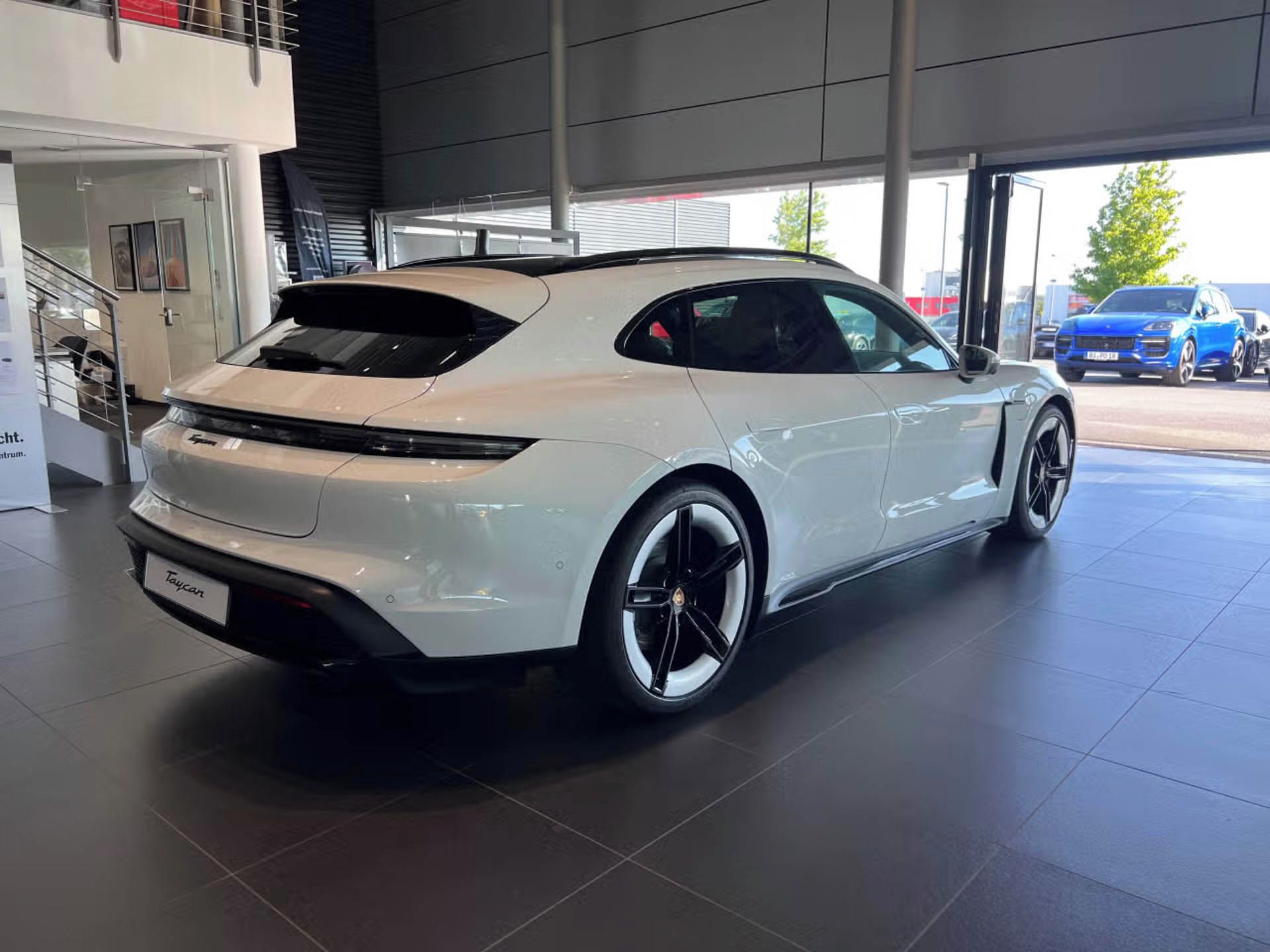 Porsche Taycan, Sport Turismo HuD Pano Soft - fotka 5