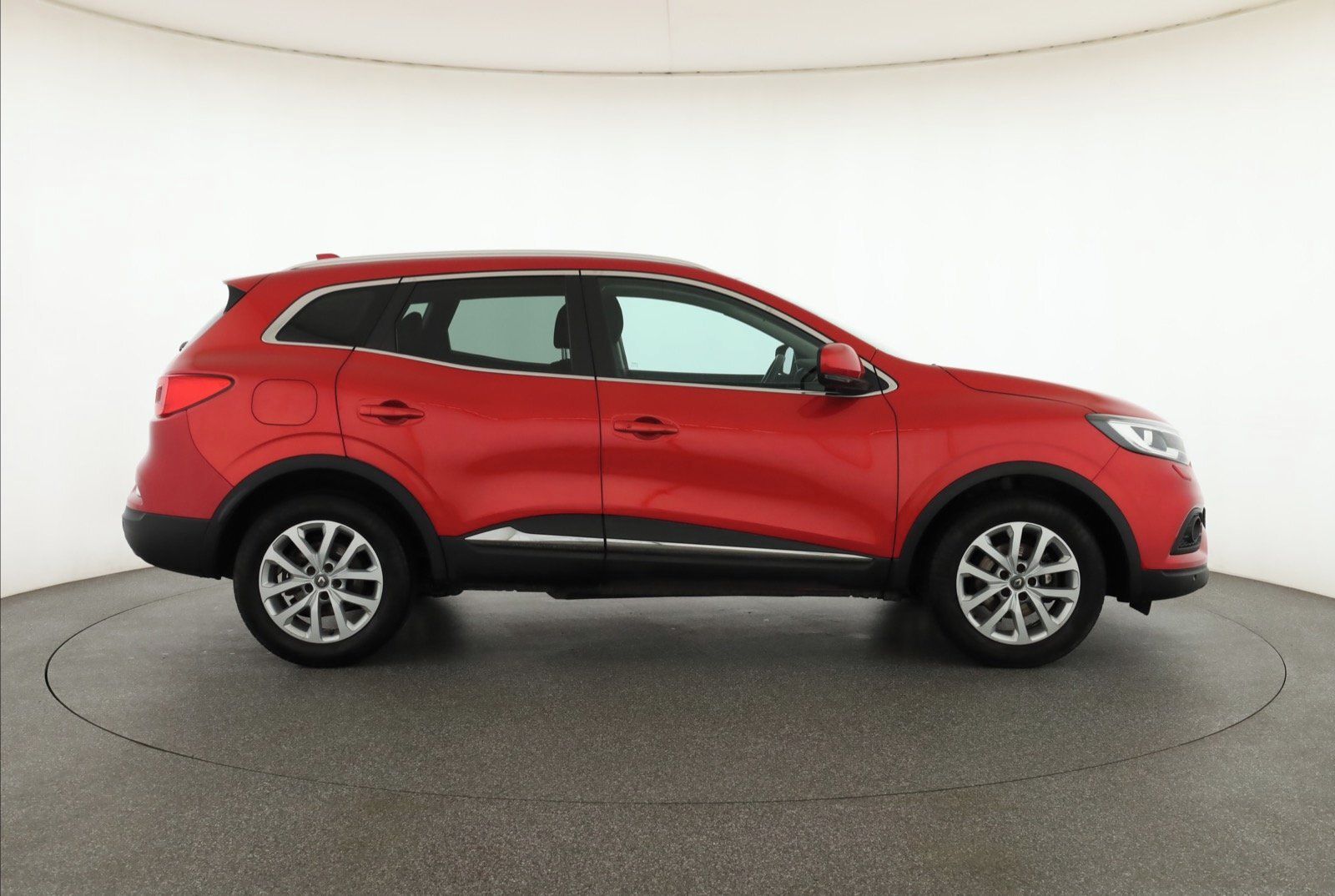 Renault Kadjar, 1.3 TCe, Serv.kniha, Navi - fotka 6