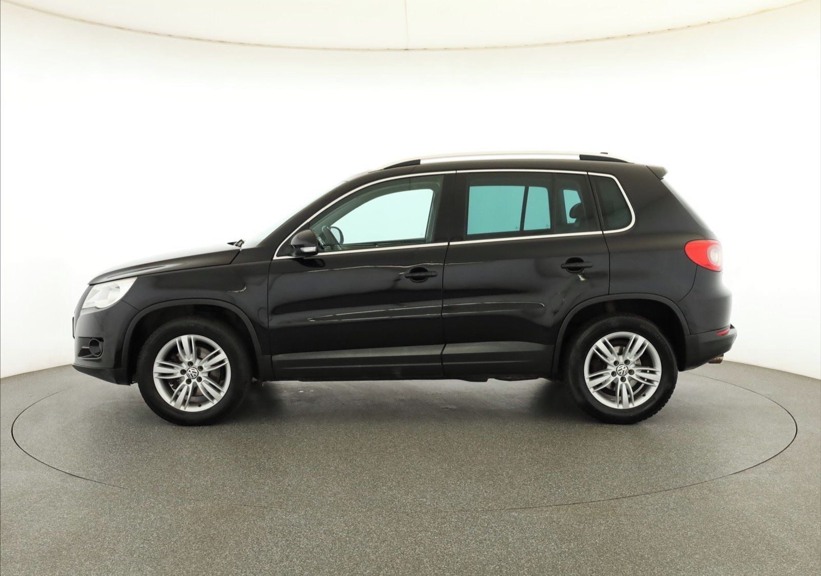 Volkswagen Tiguan, 2.0 TDI, 4X4, Automat - fotka 3
