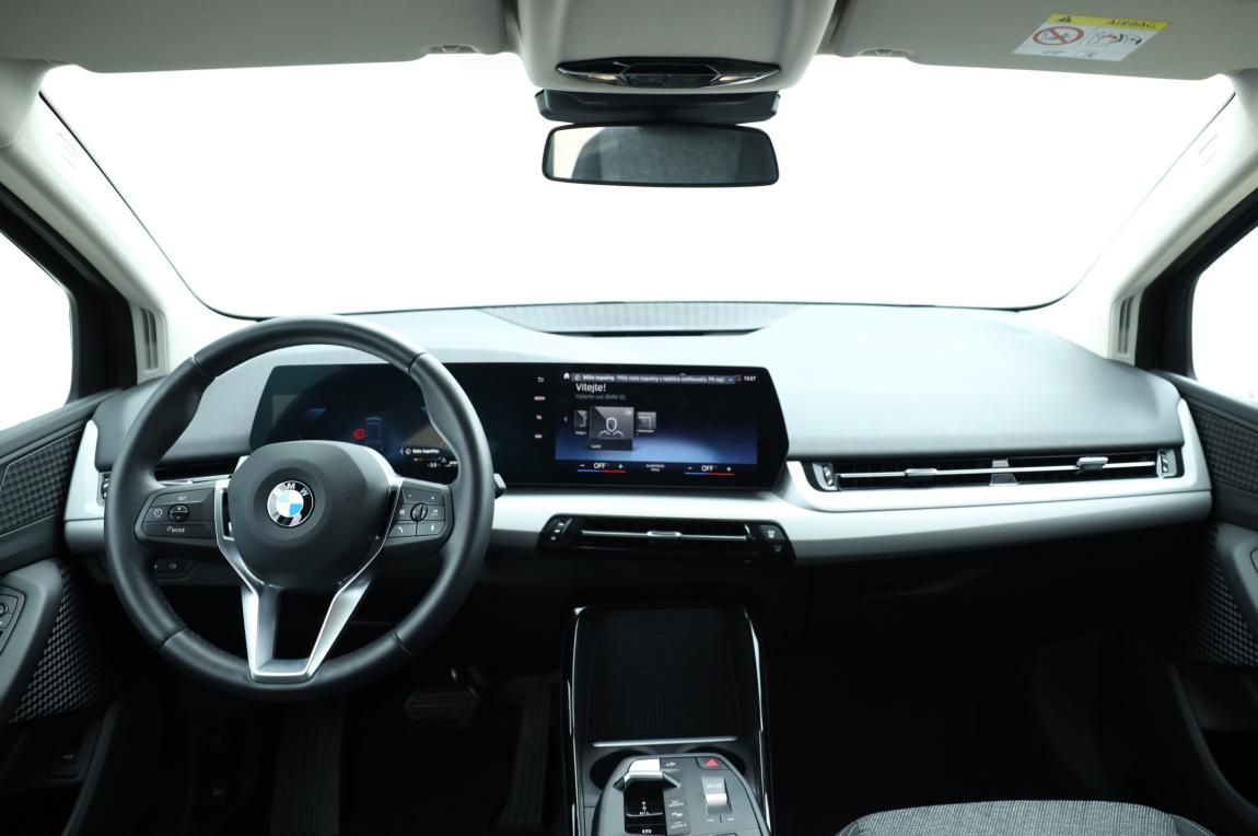 BMW Řada 2, 218i Active Tourer - fotka 3