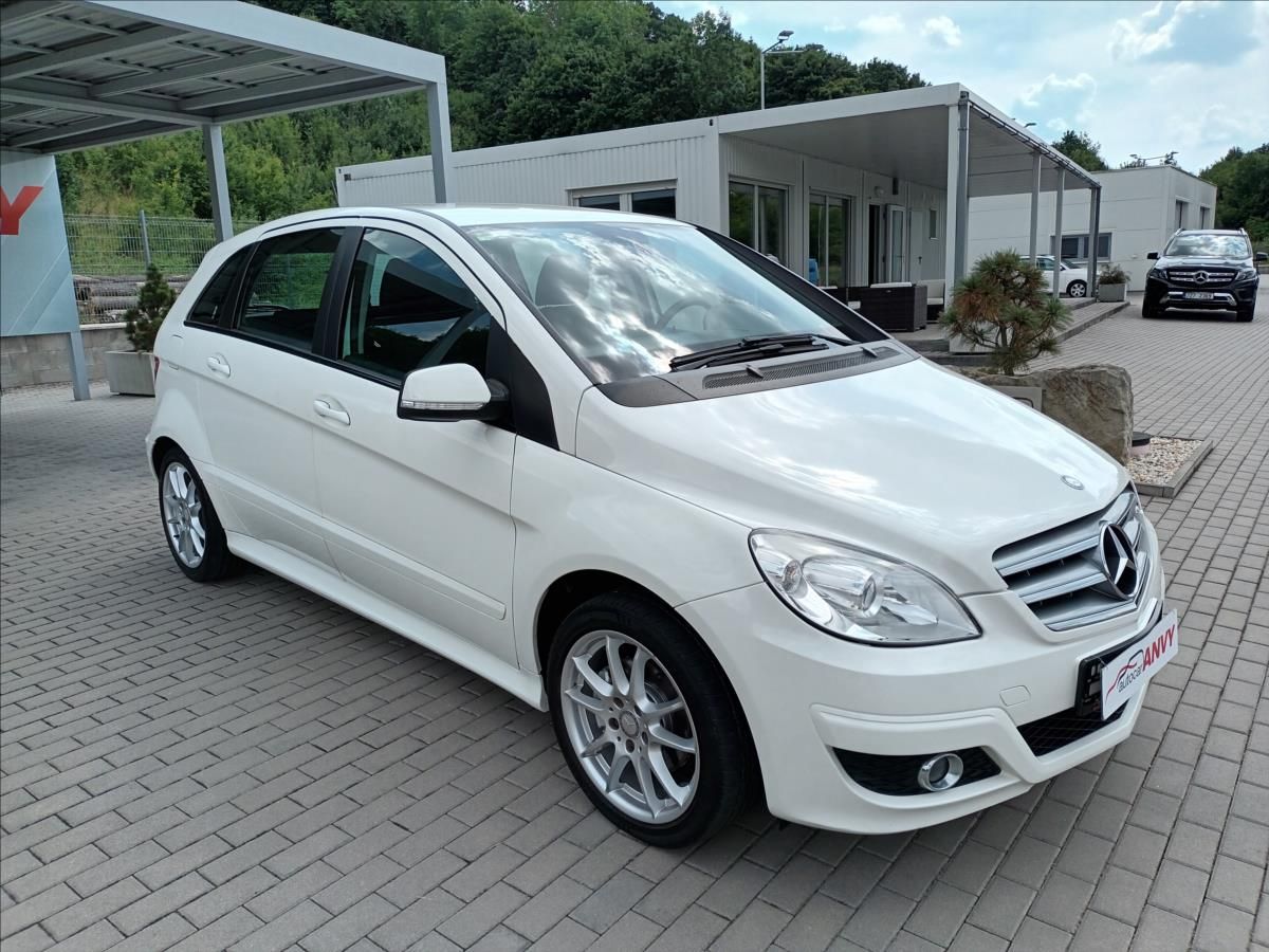 Mercedes-Benz Třídy B, 2,0 i,B 200,100kw,TAŽNÉ,VÝHŘEV - fotka 3