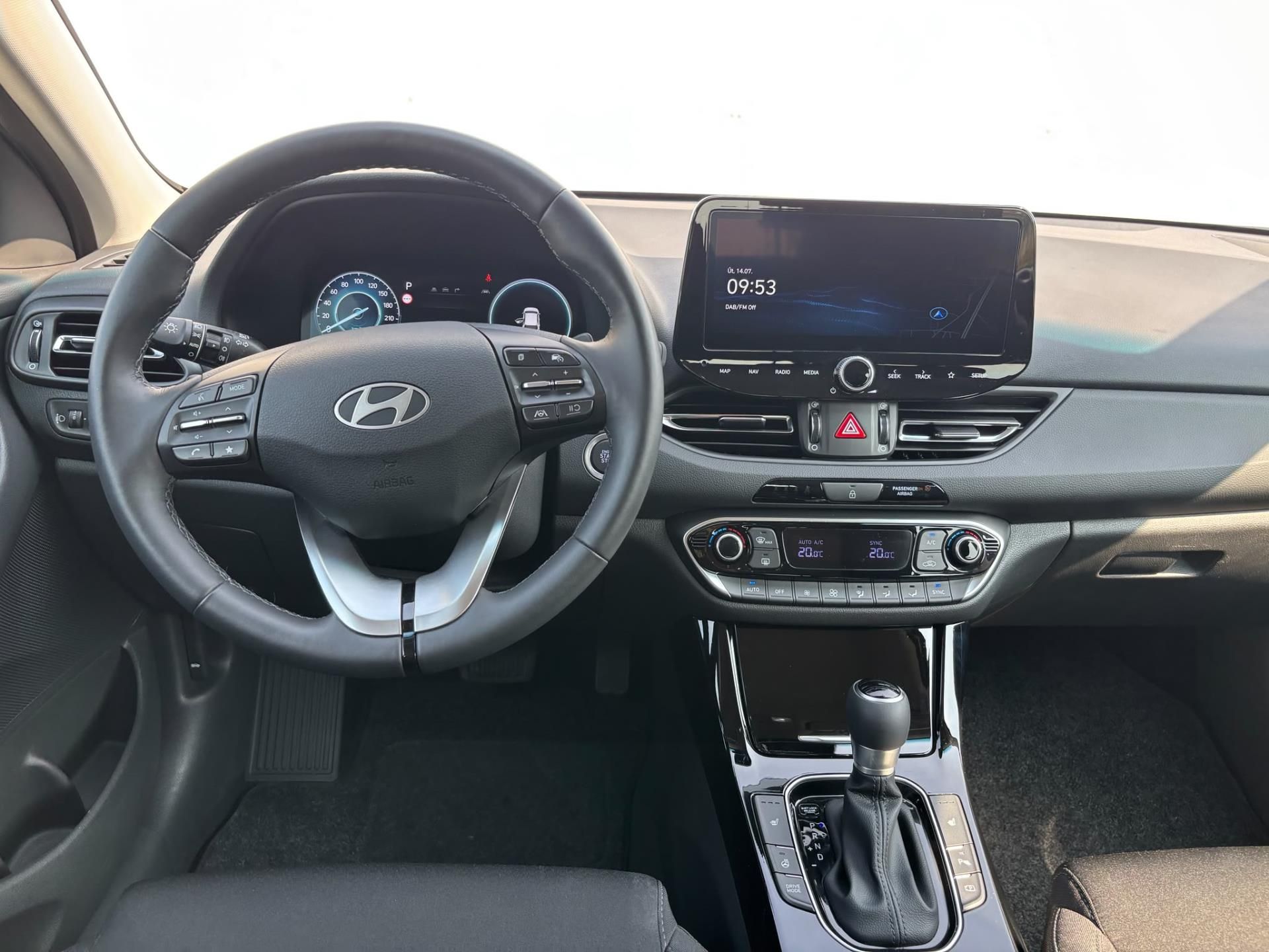 Hyundai i30, 1.5 T-GDi 103kW DCT Style - fotka 5