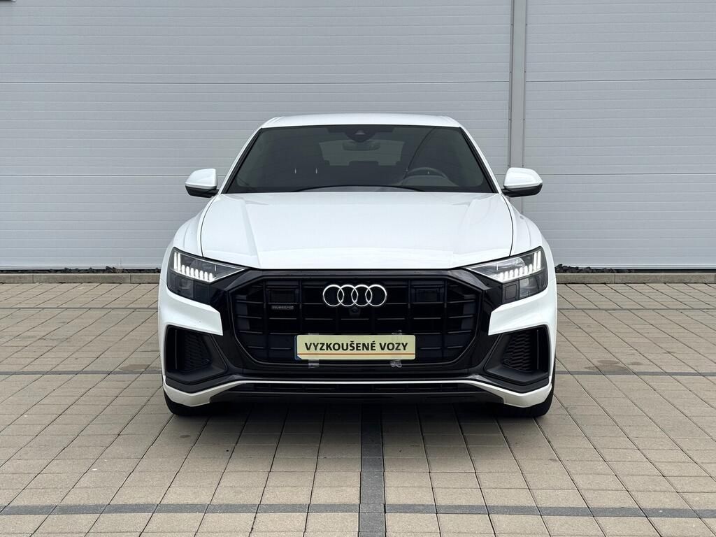 Audi Q8, S-line 3.0 TDI 210 kW - fotka 2